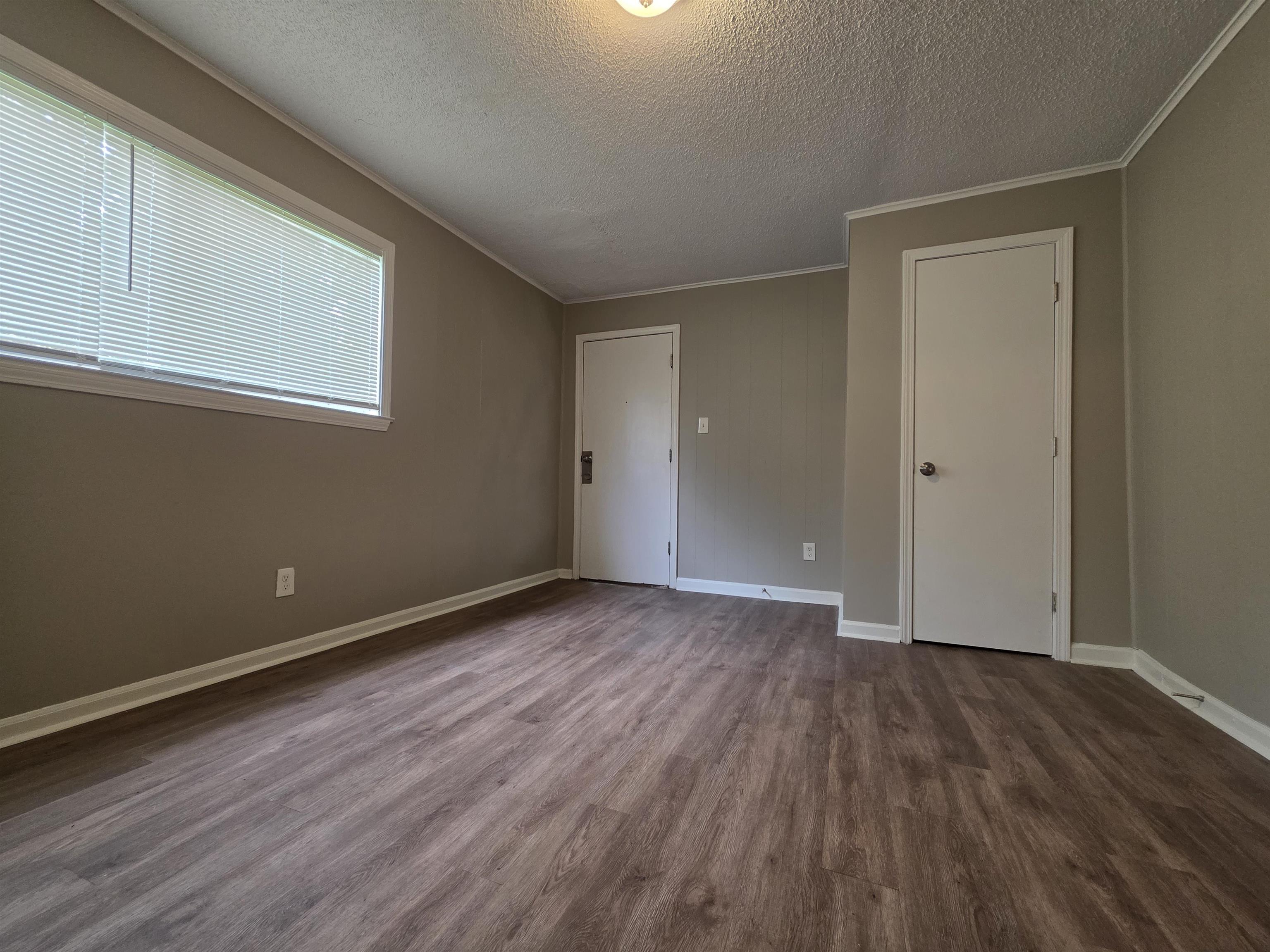 3487 Heckle Ave Property Photo 13