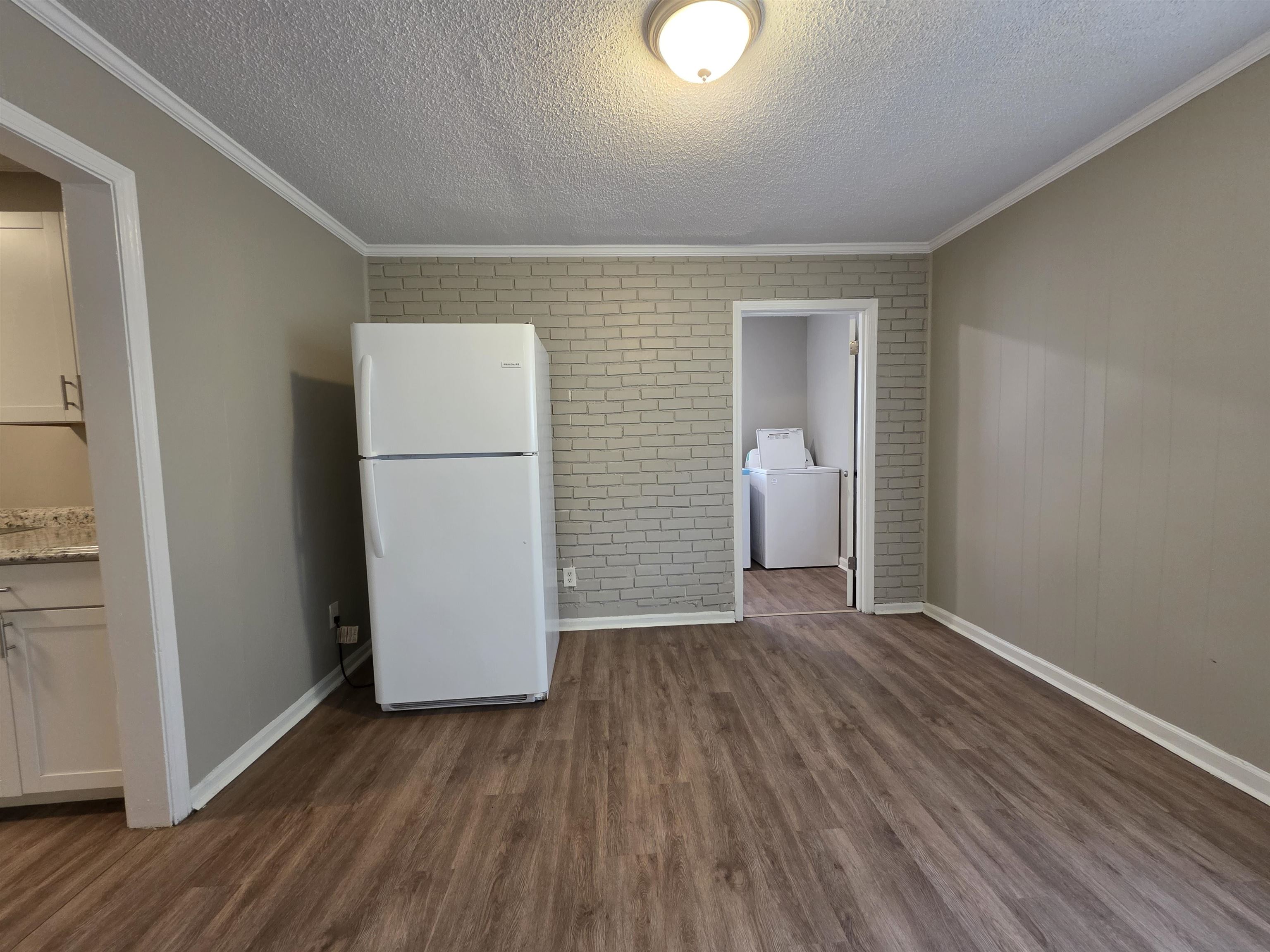 3487 Heckle Ave Property Photo 14