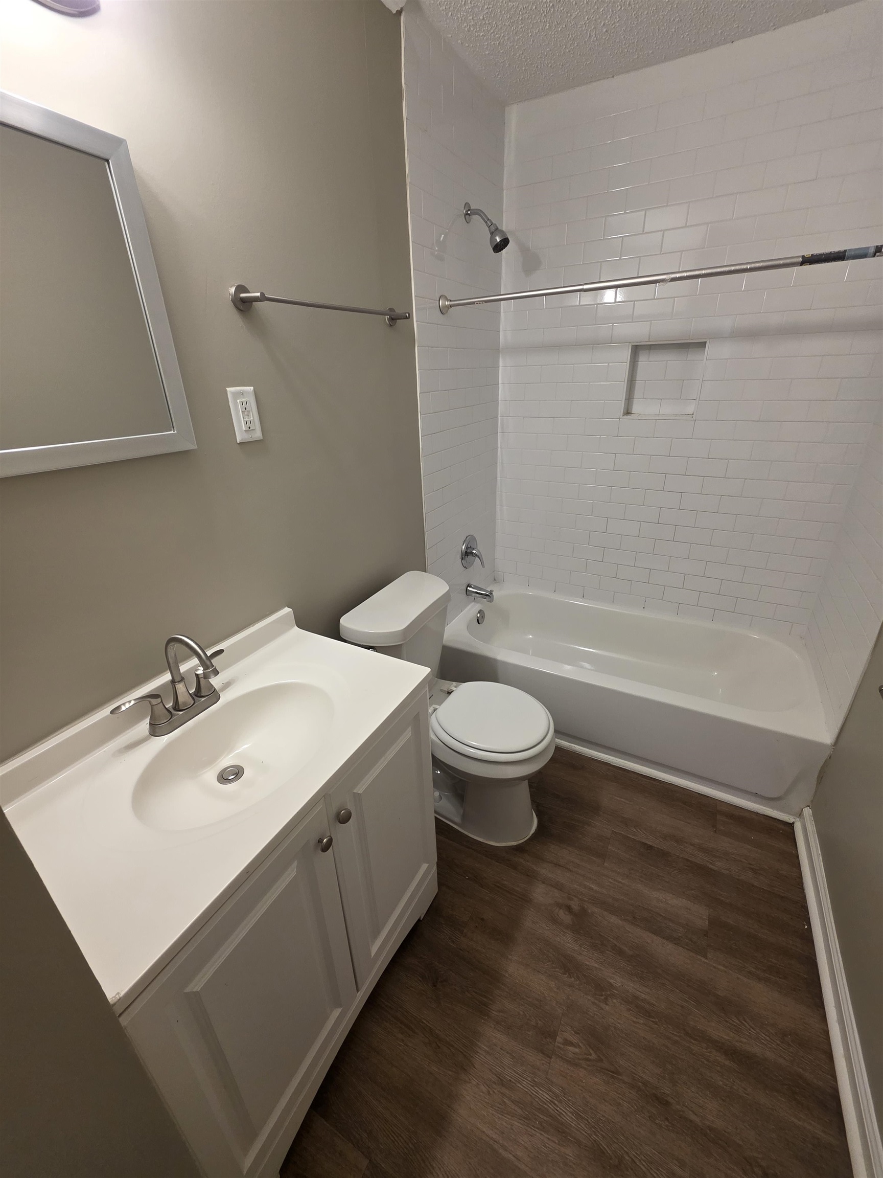 3487 Heckle Ave Property Photo 16