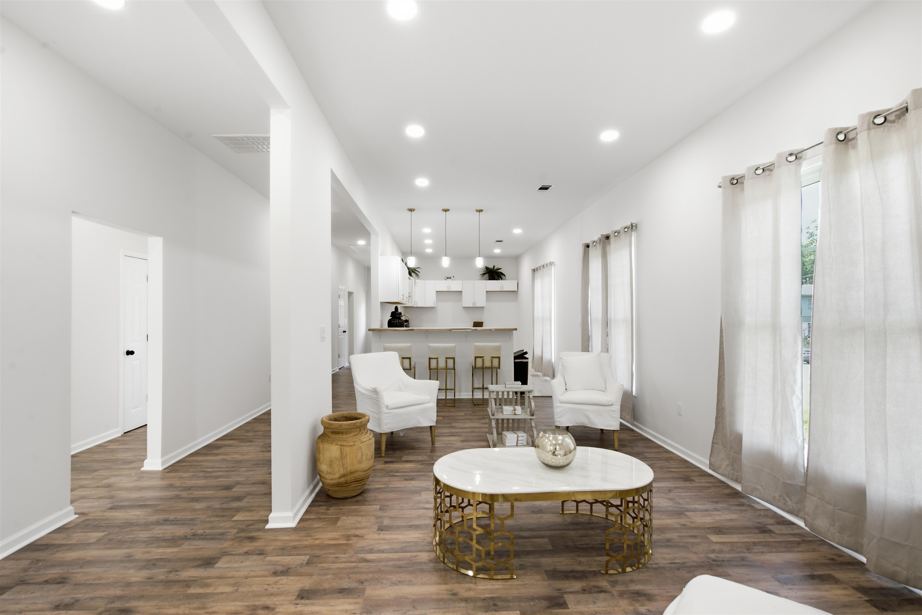 1055 Shaw Pl Property Photo 3
