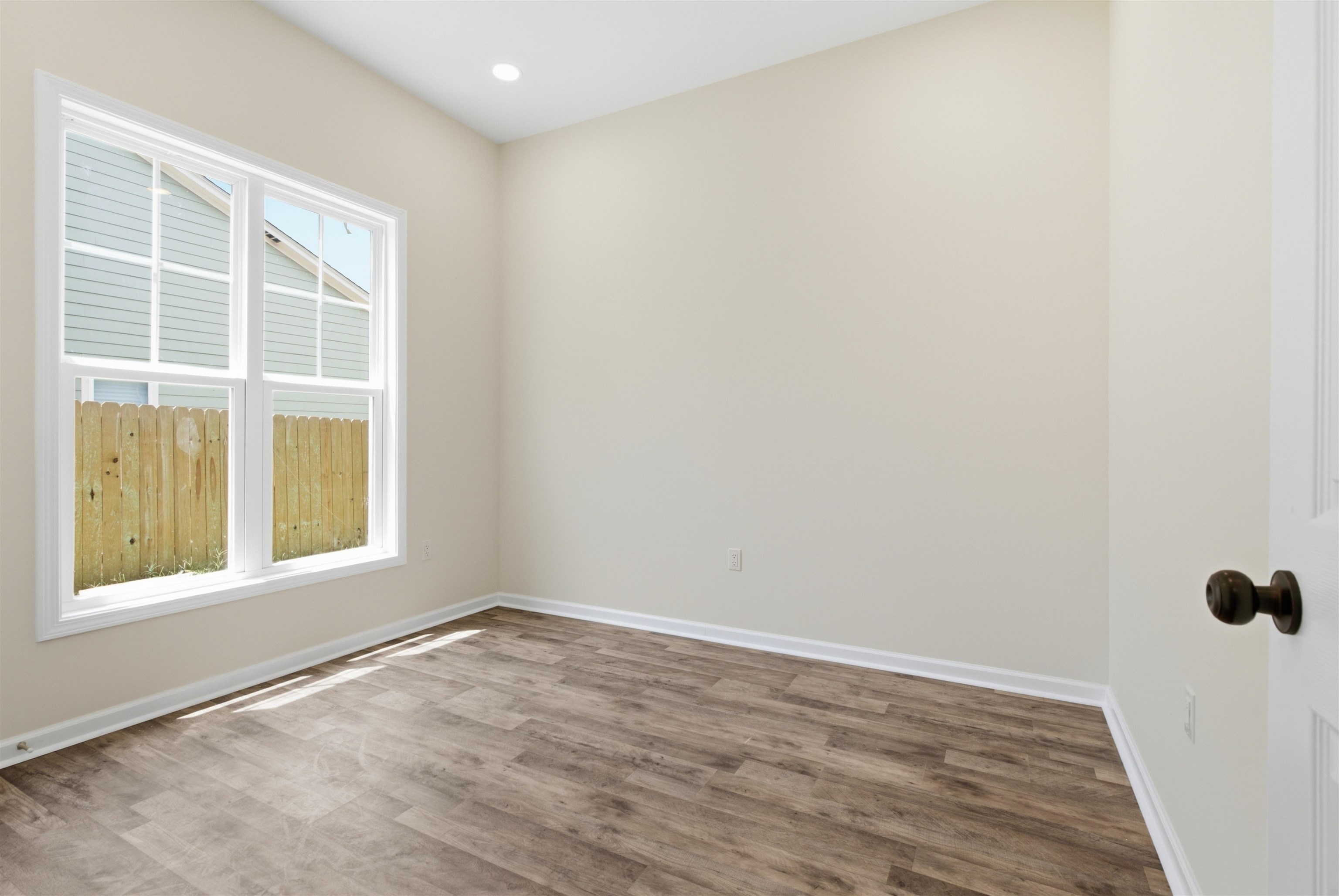 1055 Shaw Pl Property Photo 11