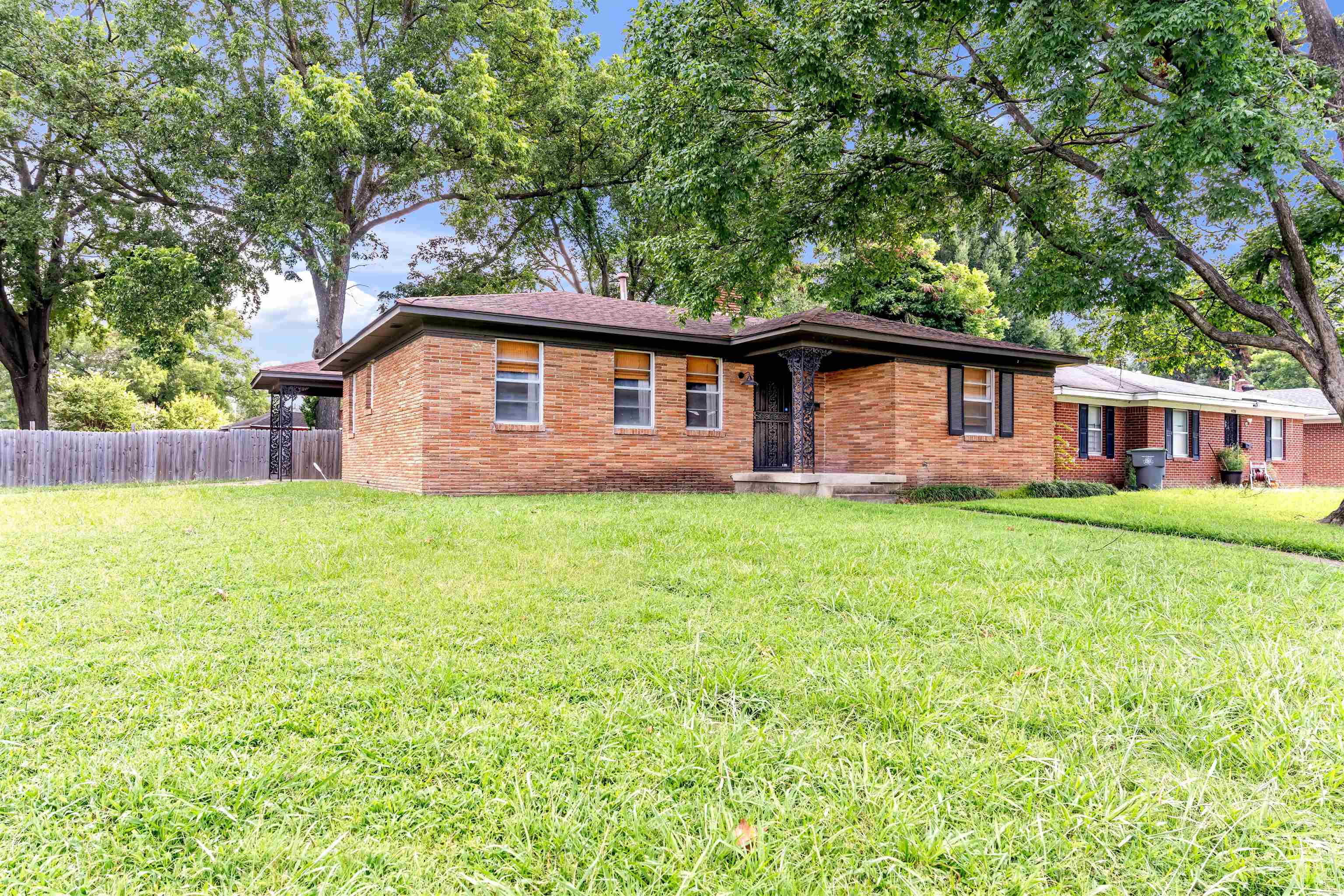 4762 Quince Rd Property Photo 3