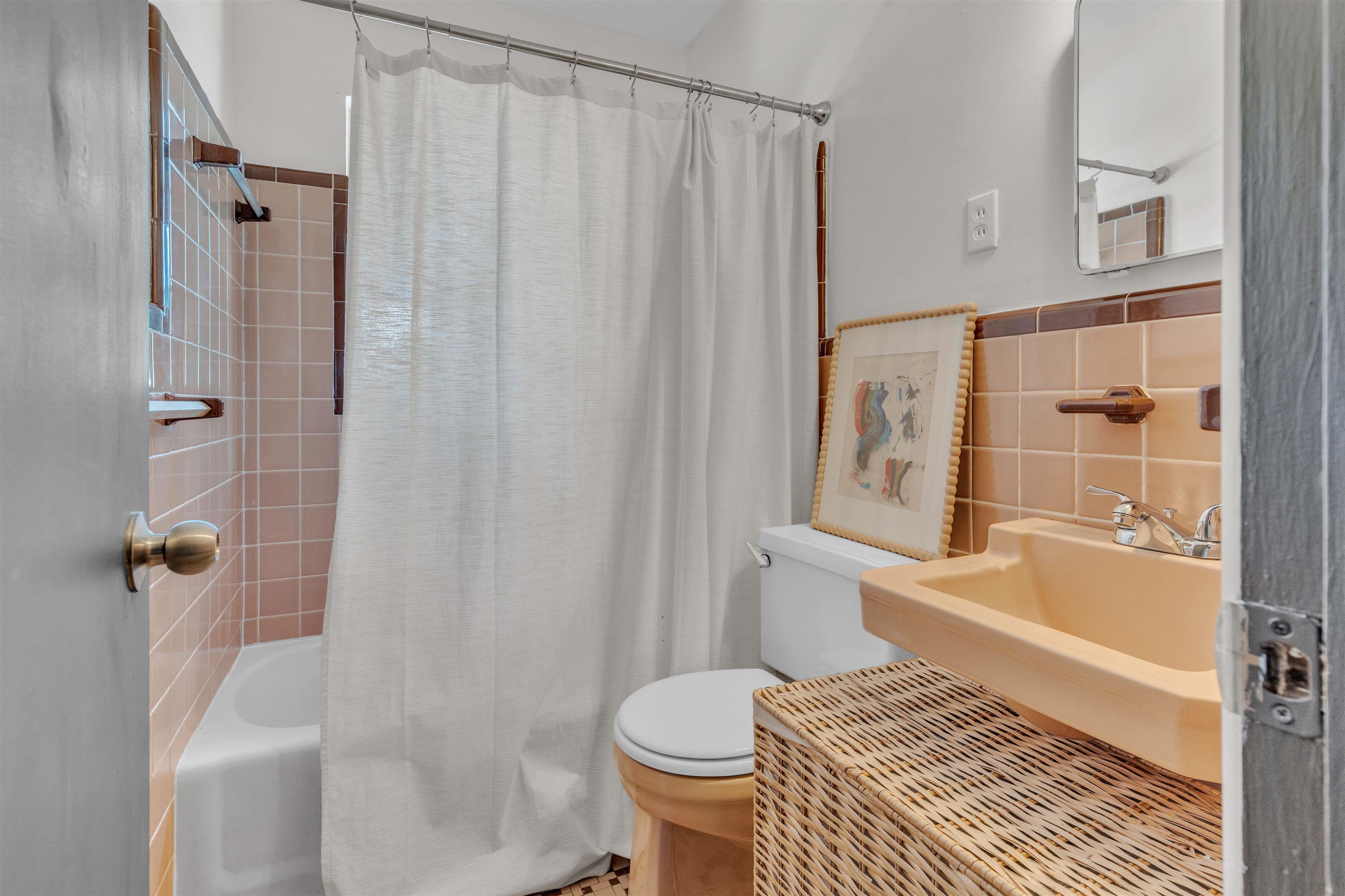 4762 Quince Rd Property Photo 16