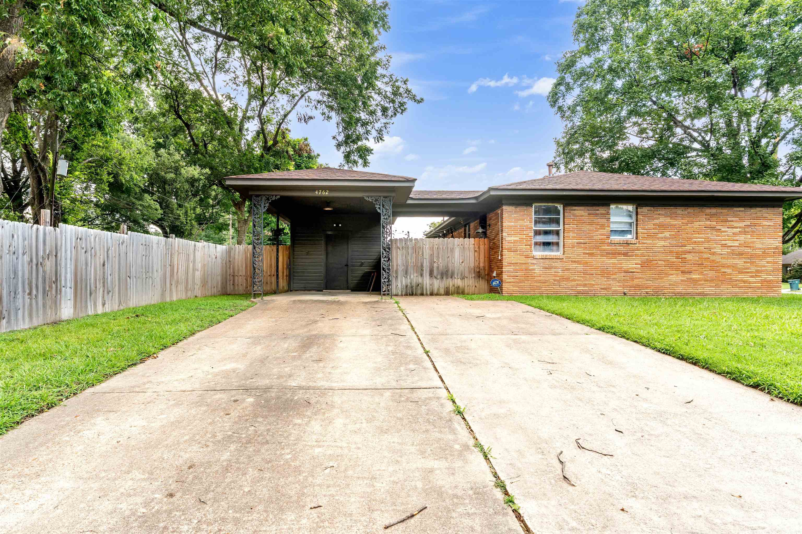 4762 Quince Rd Property Photo 17