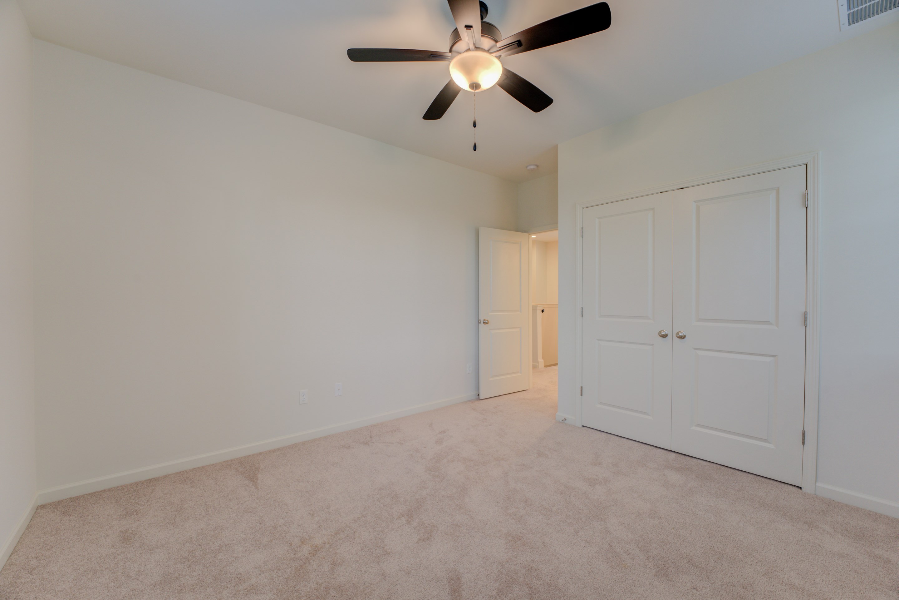 909 Ufton Aly Property Photo 21