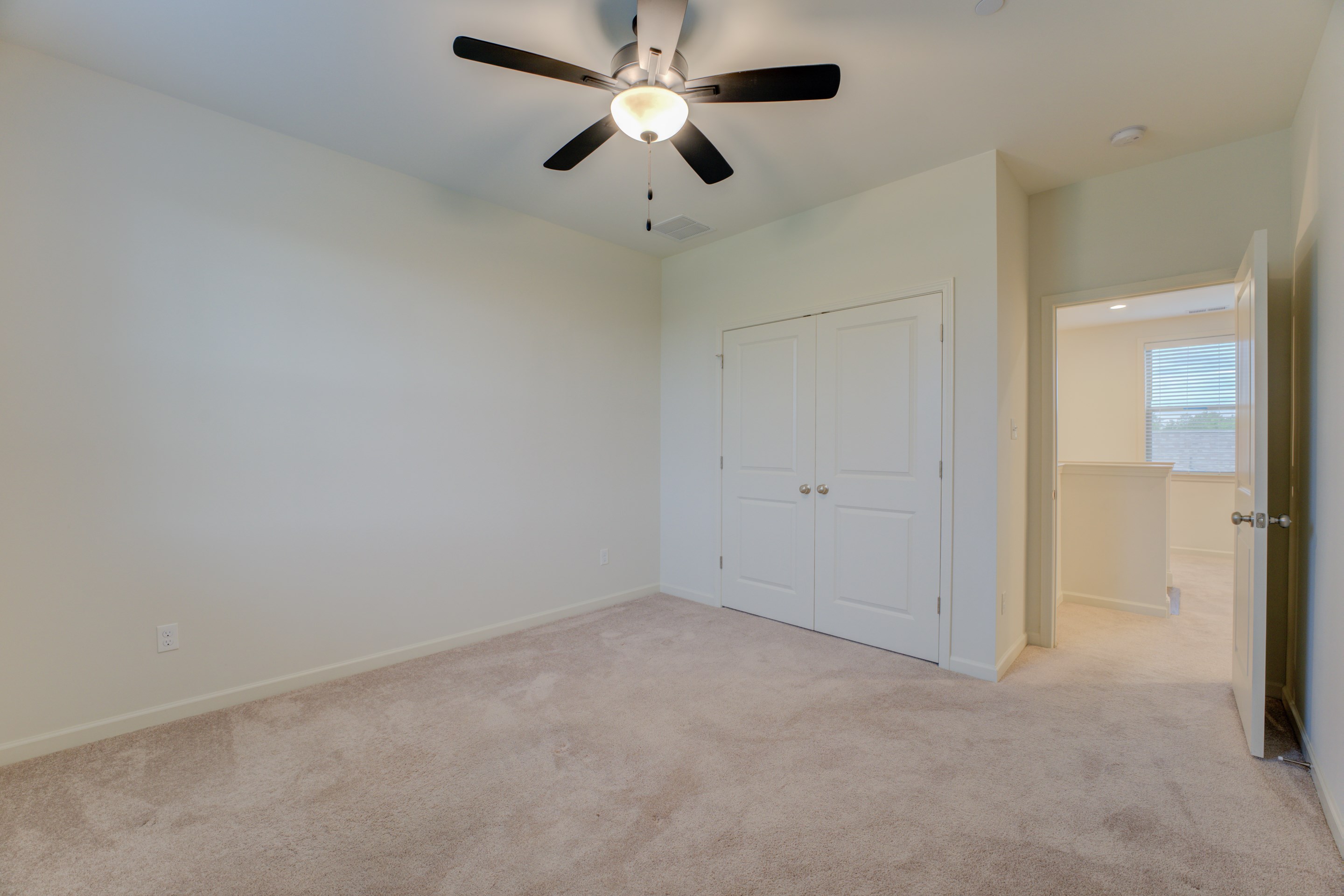 909 Ufton Aly Property Photo 24