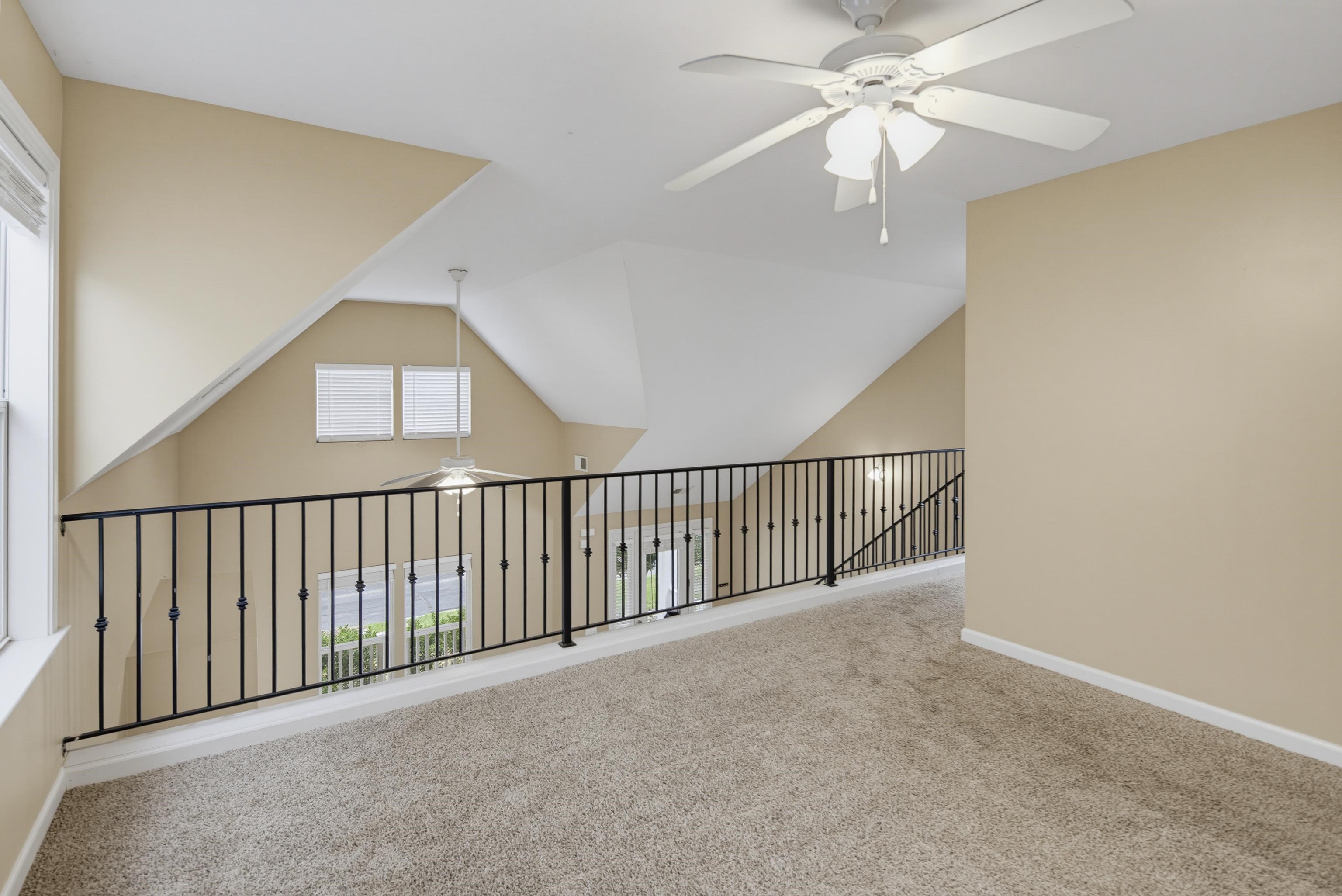 1327 Harbor Park Dr Property Photo 18
