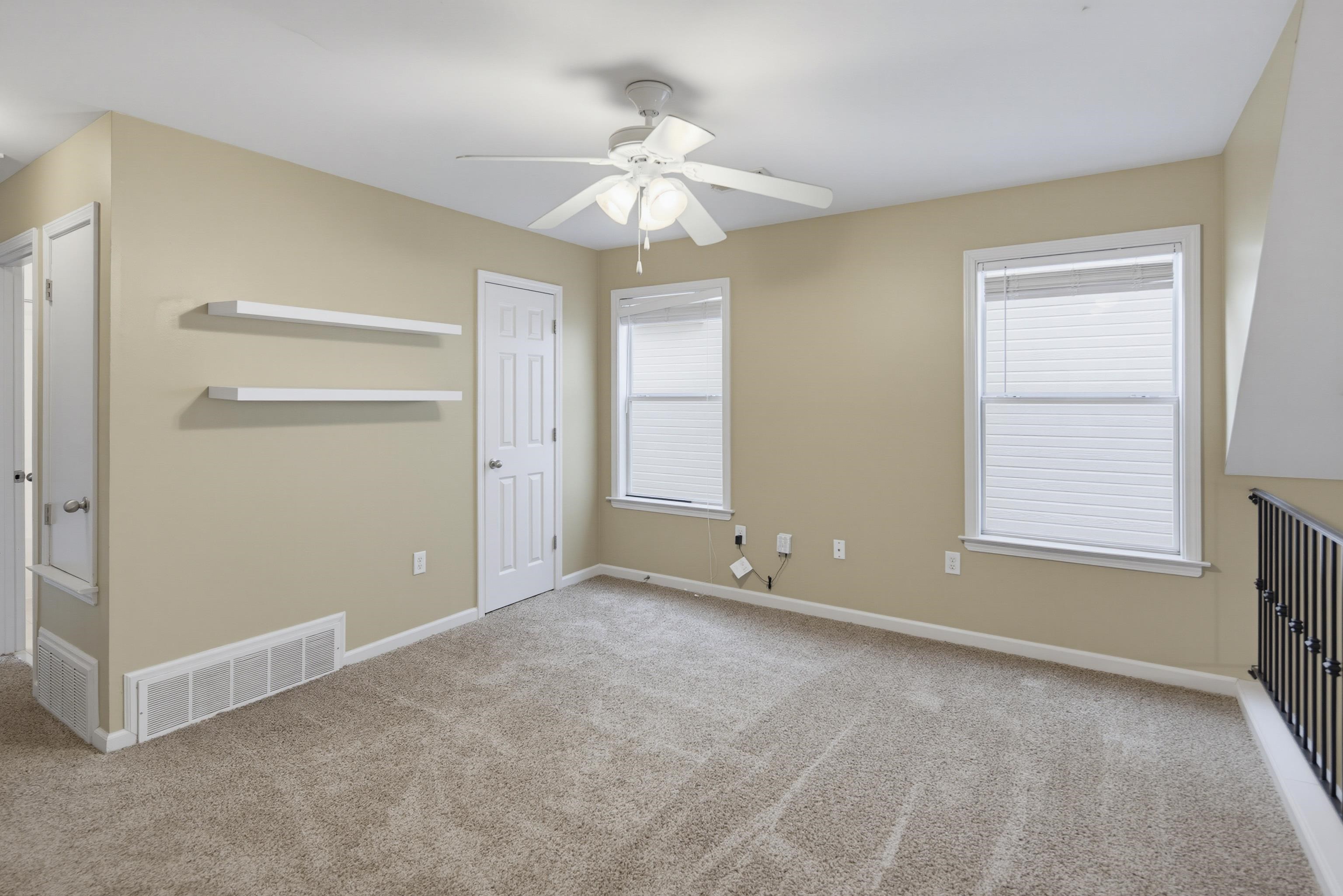 1327 Harbor Park Dr Property Photo 19