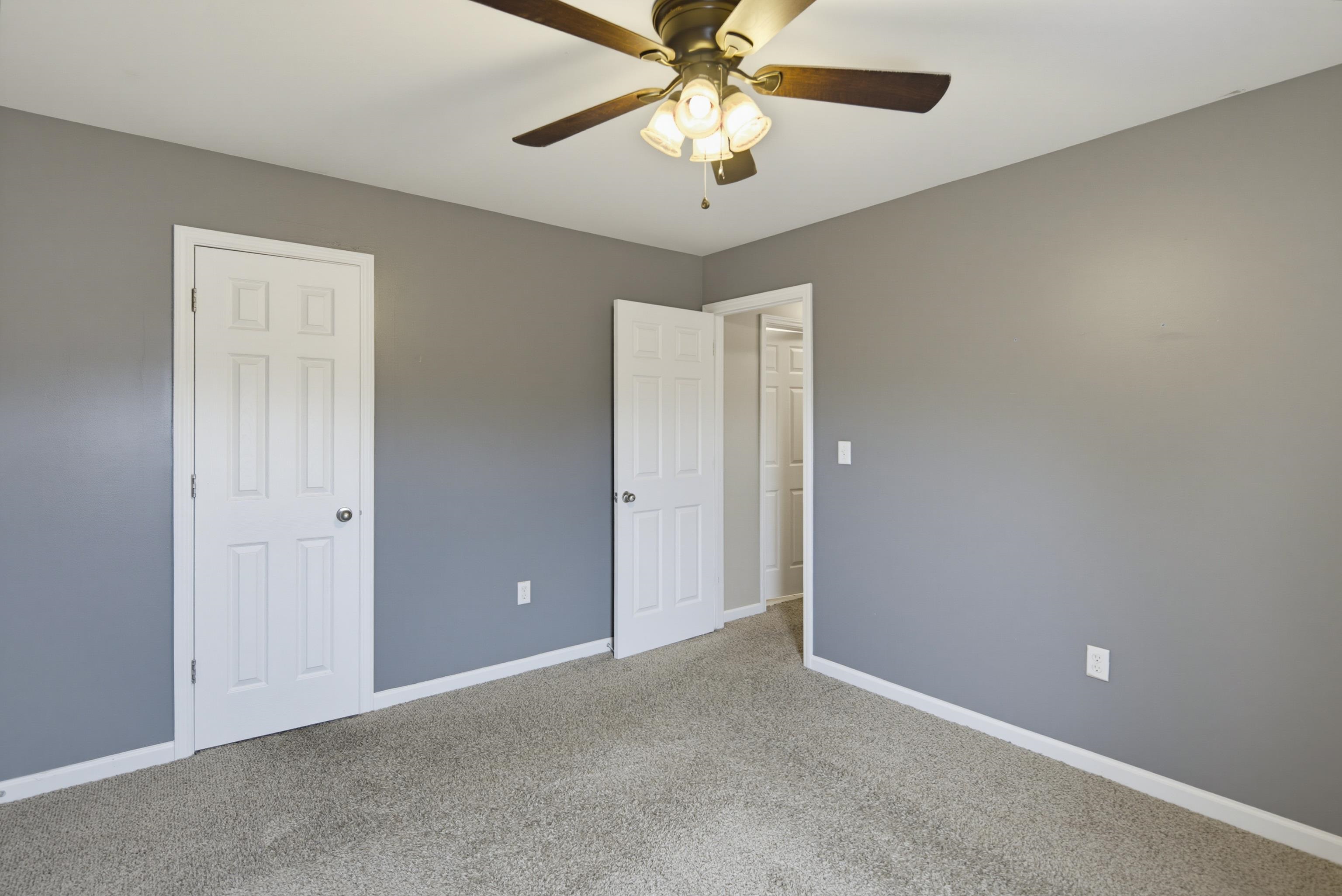 1327 Harbor Park Dr Property Photo 23