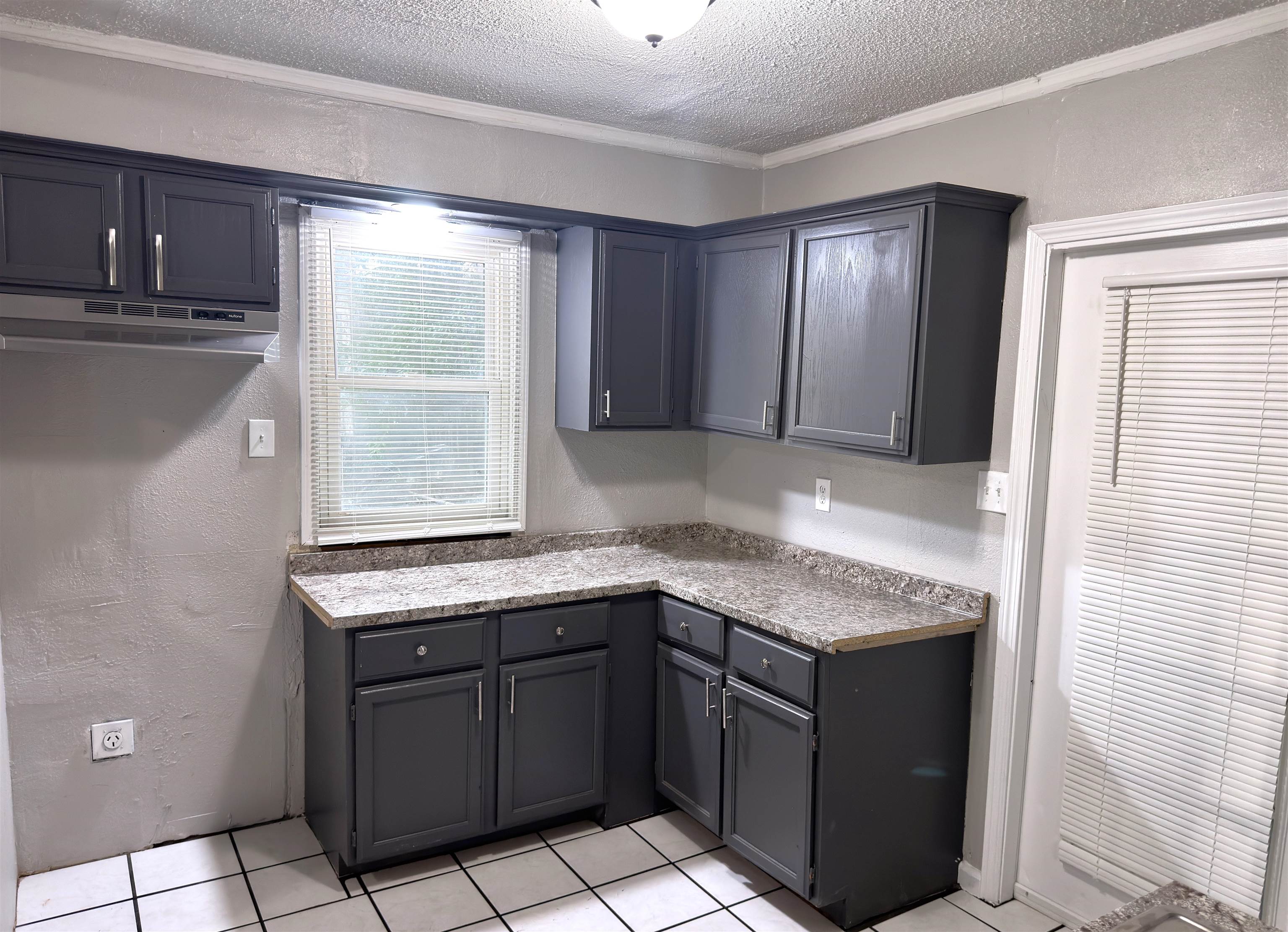 4201 Truman Ave Property Photo 8