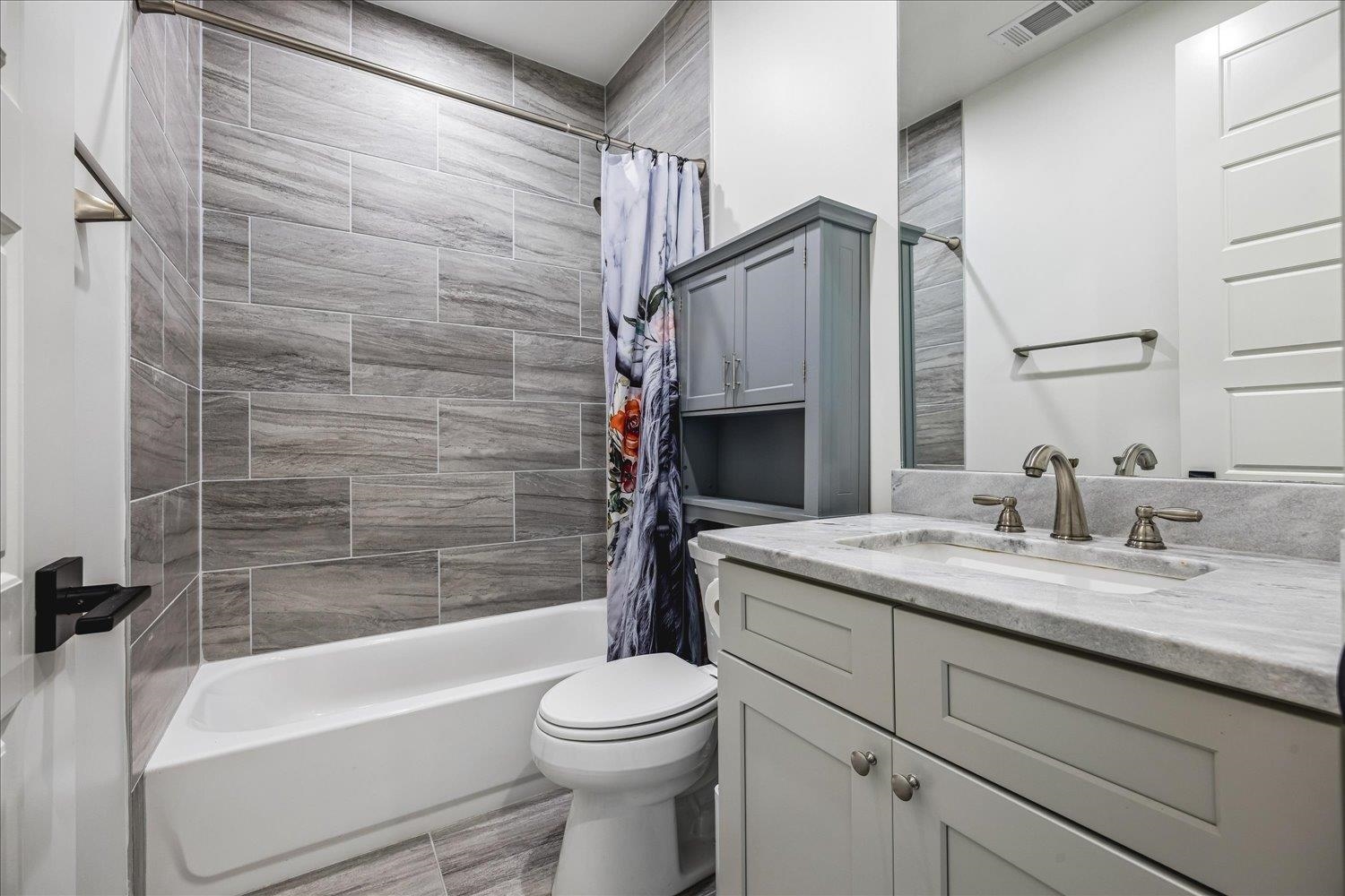 51 Johnsborough Cv Property Photo 25
