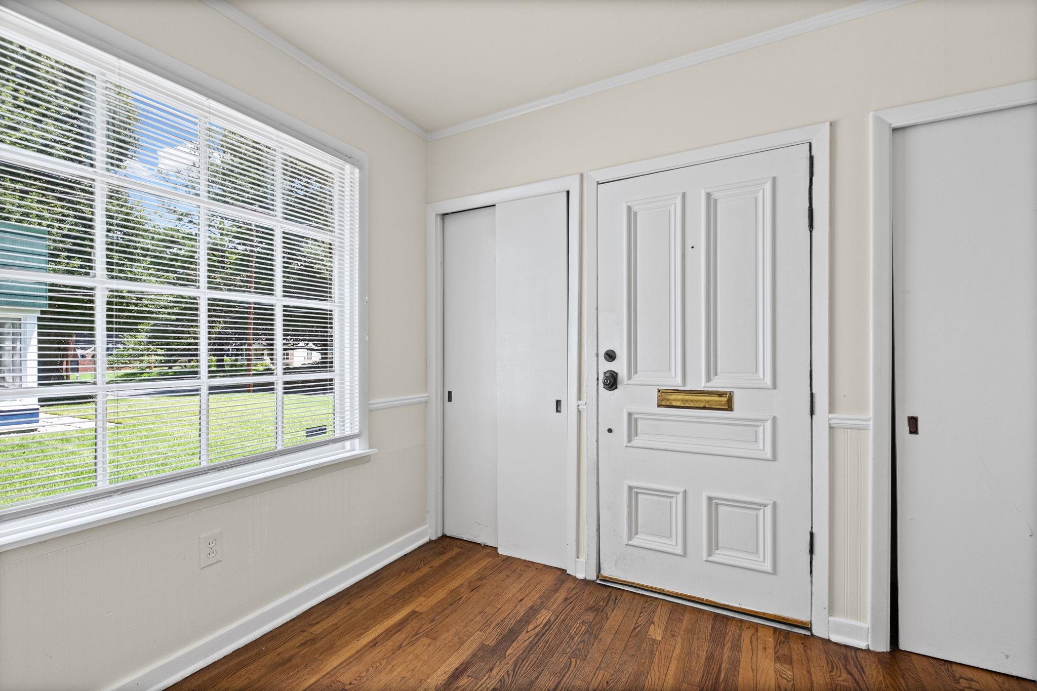 405 Haynes St Property Photo 6