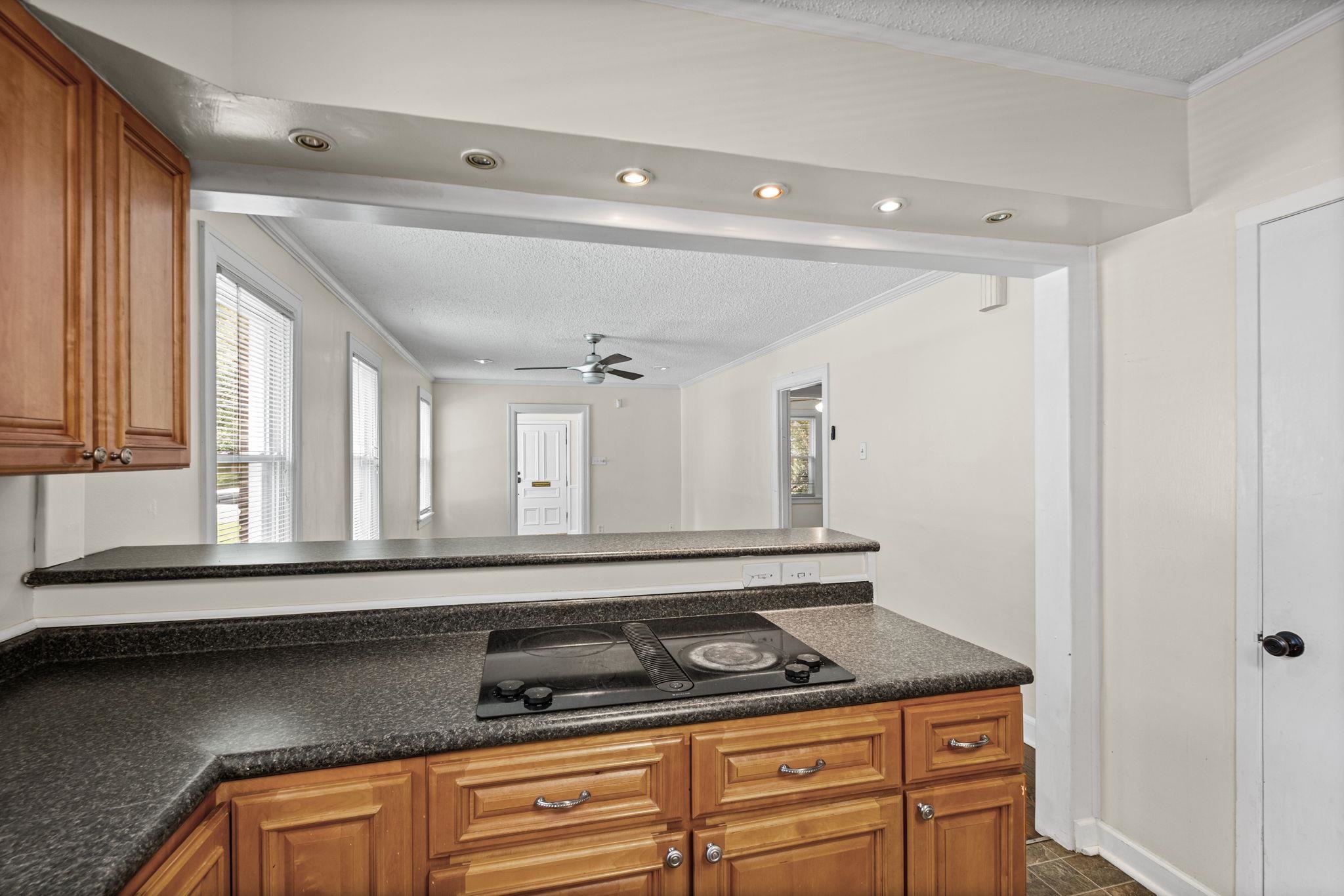 405 Haynes St Property Photo 11