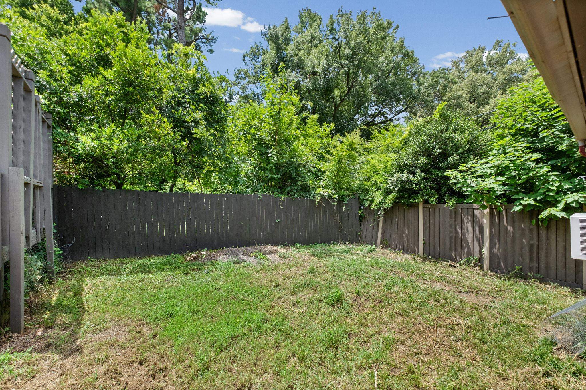 405 Haynes St Property Photo 26