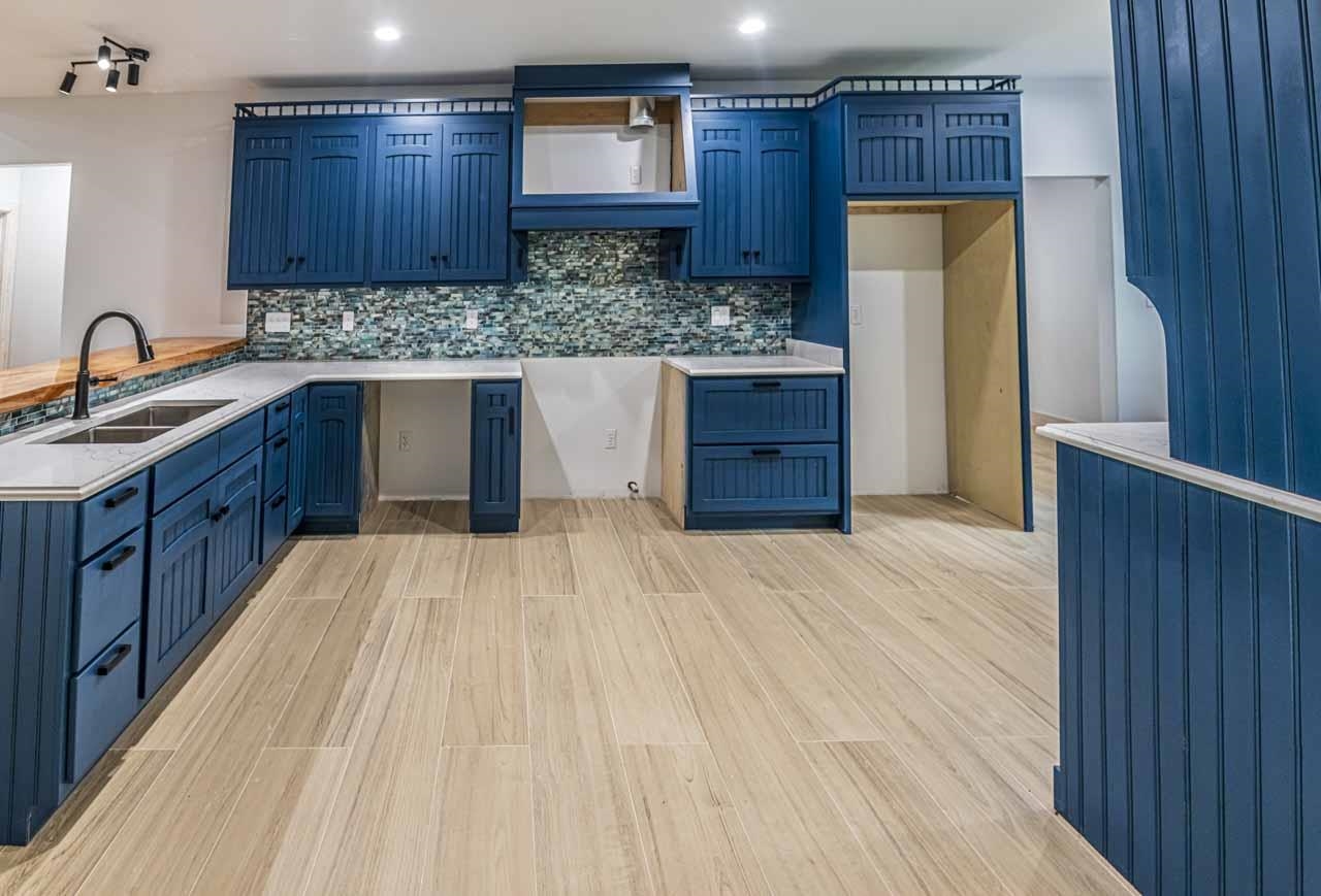 3 E Cherry St Property Photo 7