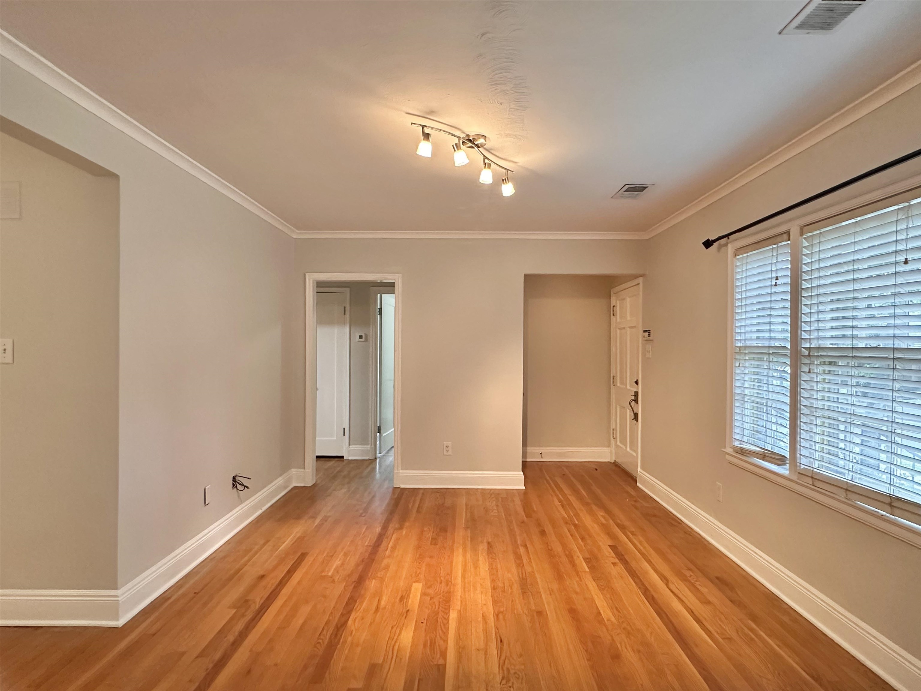 758 Buck St Property Photo 4
