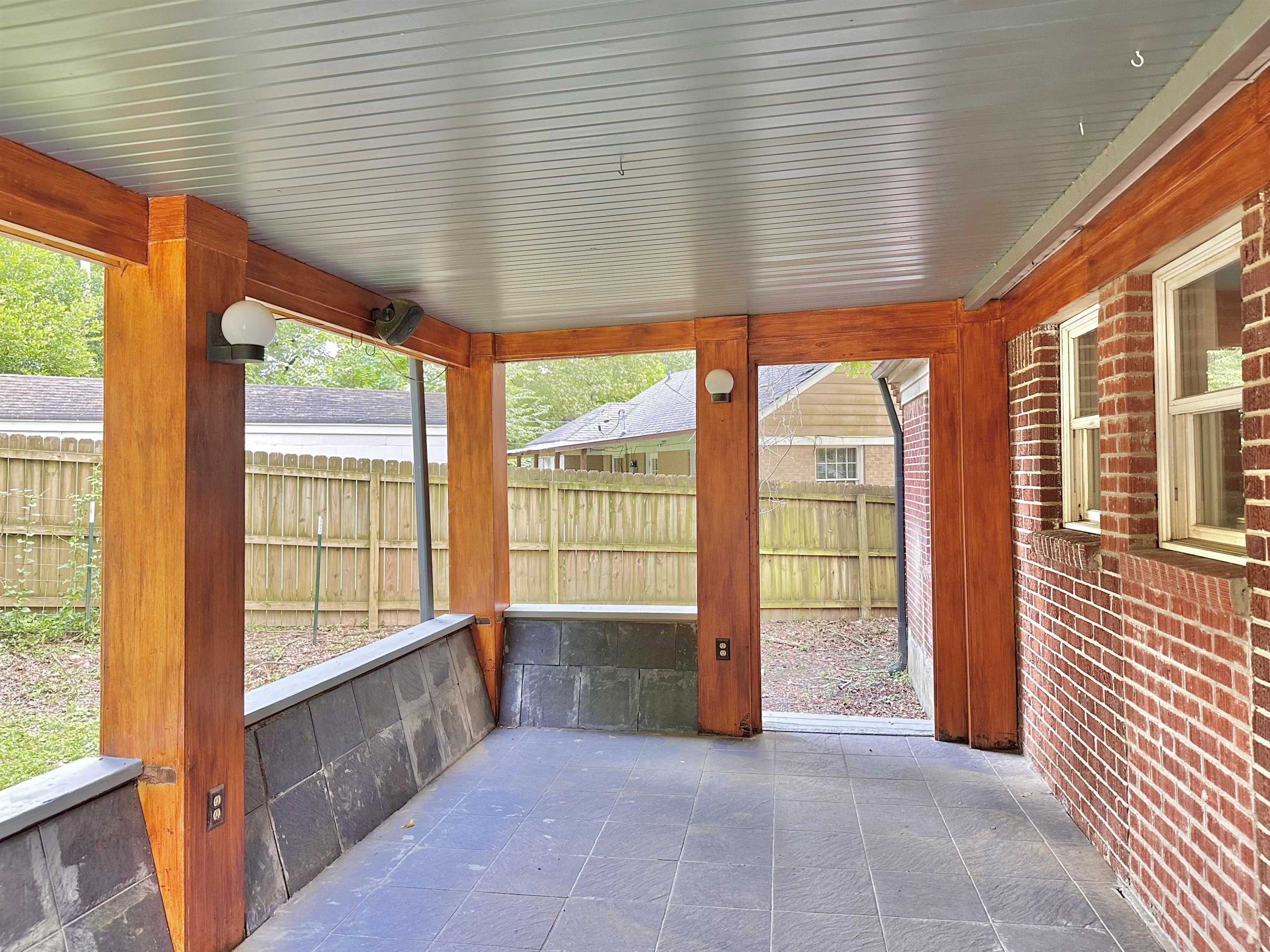 758 Buck St Property Photo 17