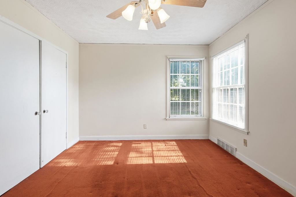 981 N Mclean Blvd Property Photo 27