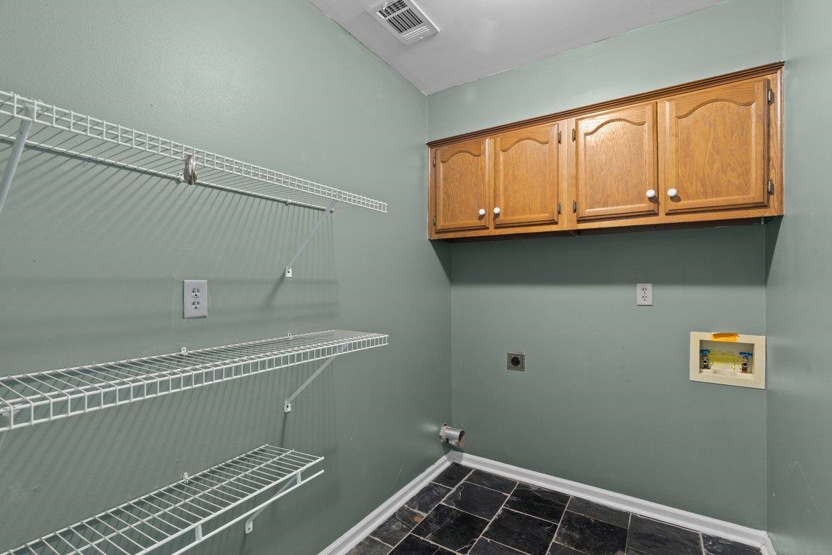 8067 Sara Jane Ln Property Photo 12