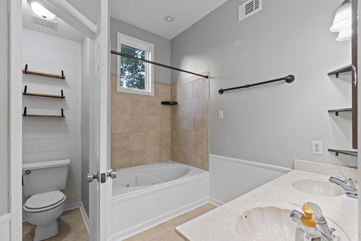 8067 Sara Jane Ln Property Photo 21