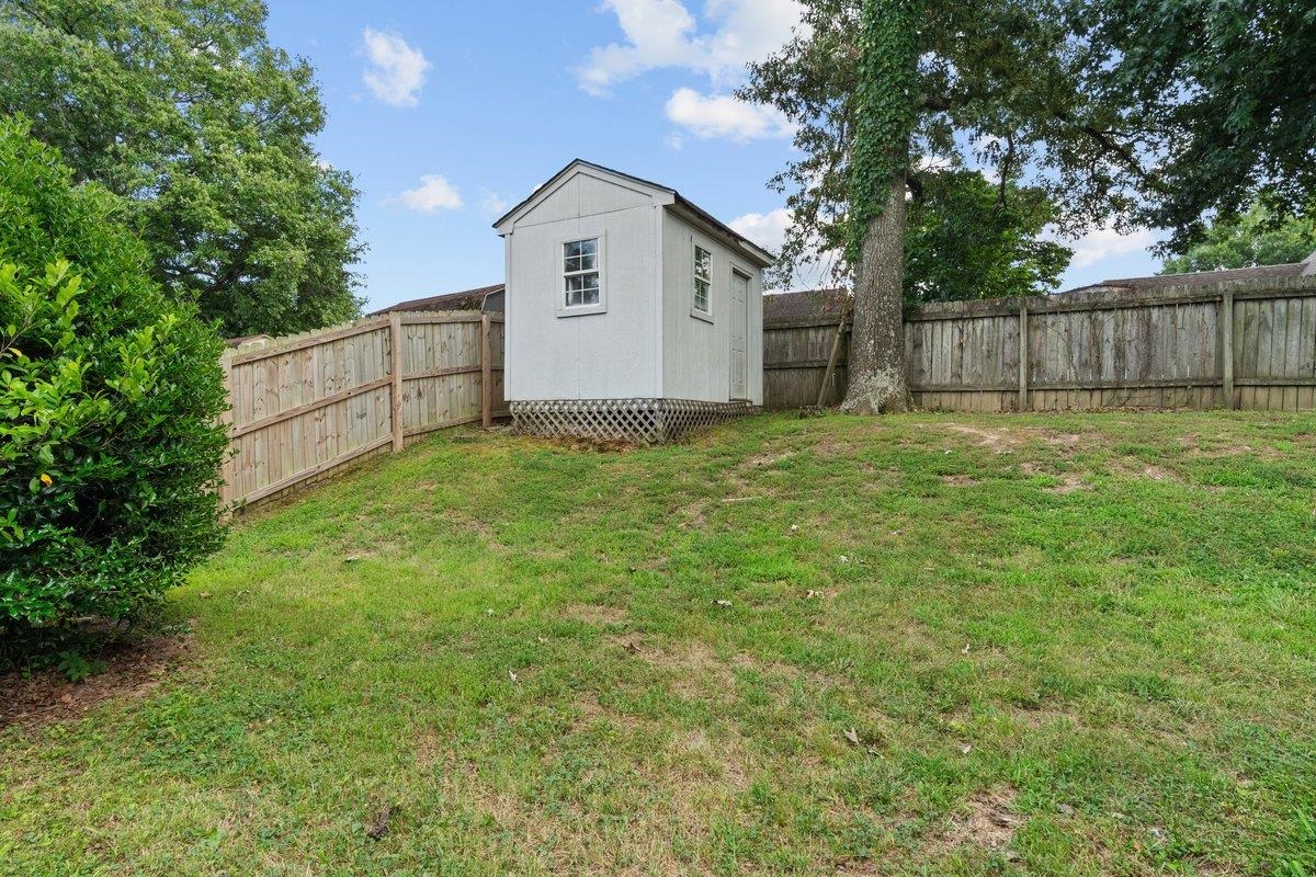 8067 Sara Jane Ln Property Photo 34