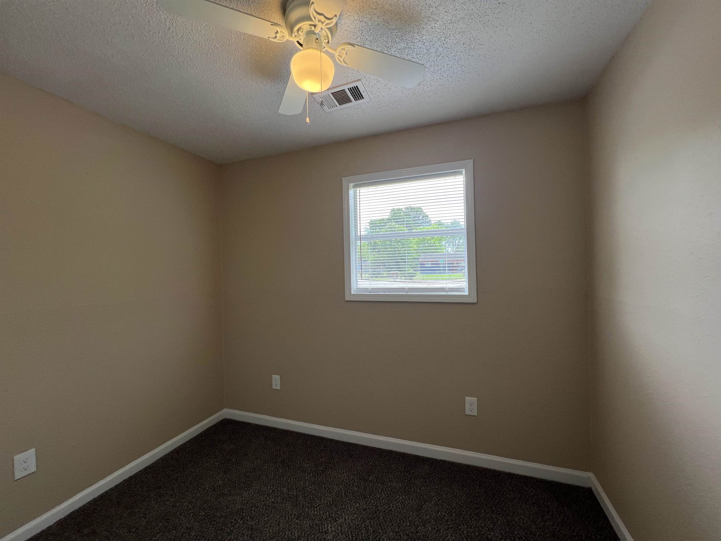 3437 Rochester Rd Property Photo 4