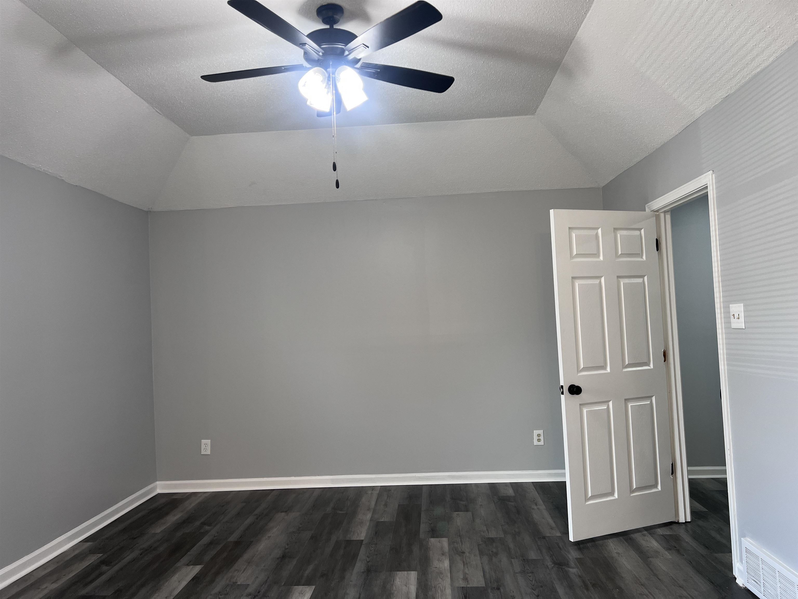 6320 Kirby Downs Dr Property Photo 25