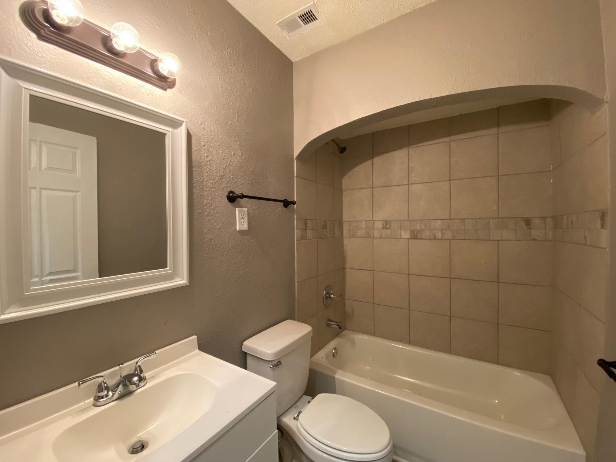 2731 Burns Ave Property Photo 2