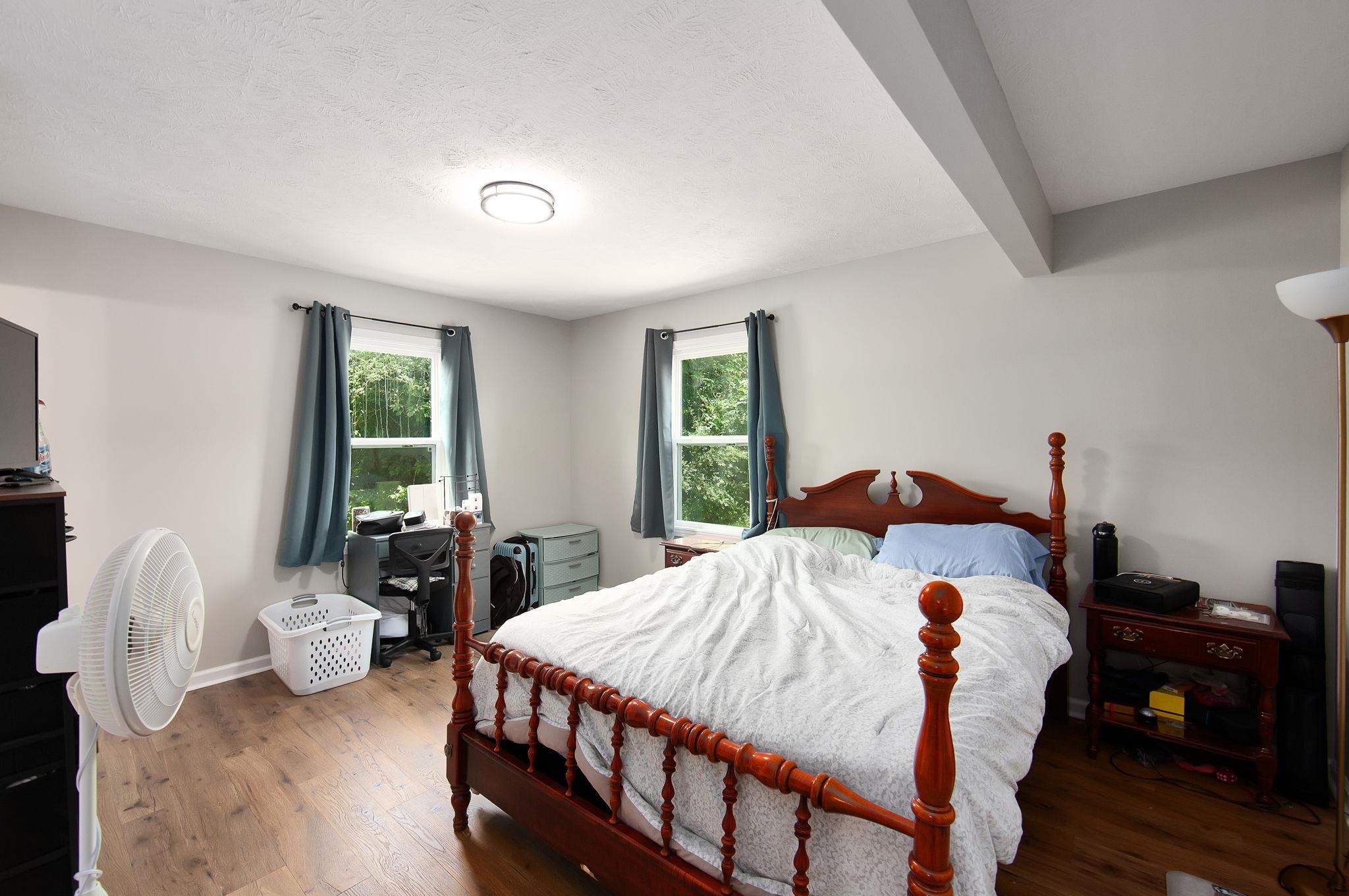 16 Oak Grove Rd Property Photo 16