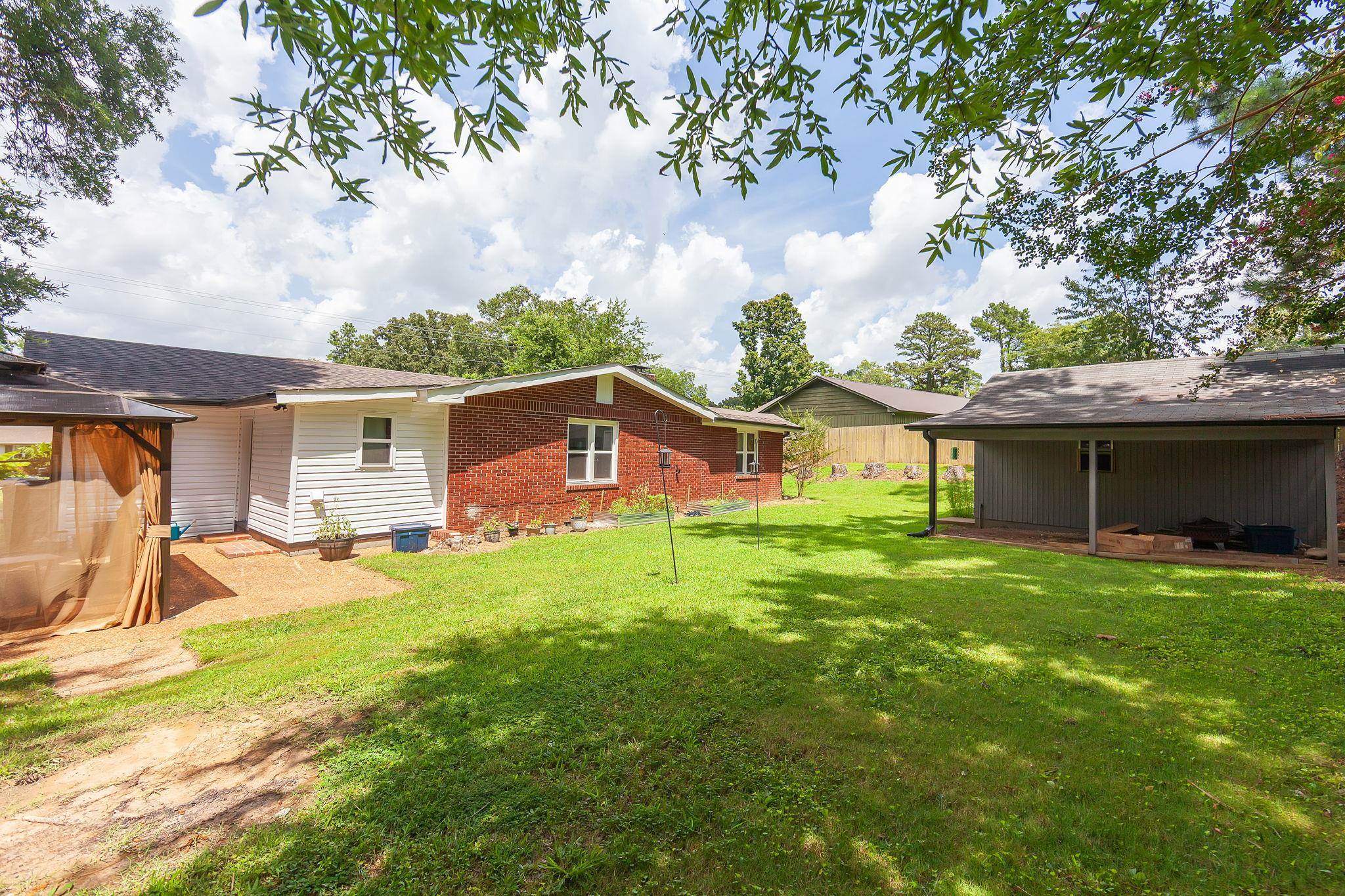 16 Oak Grove Rd Property Photo 24