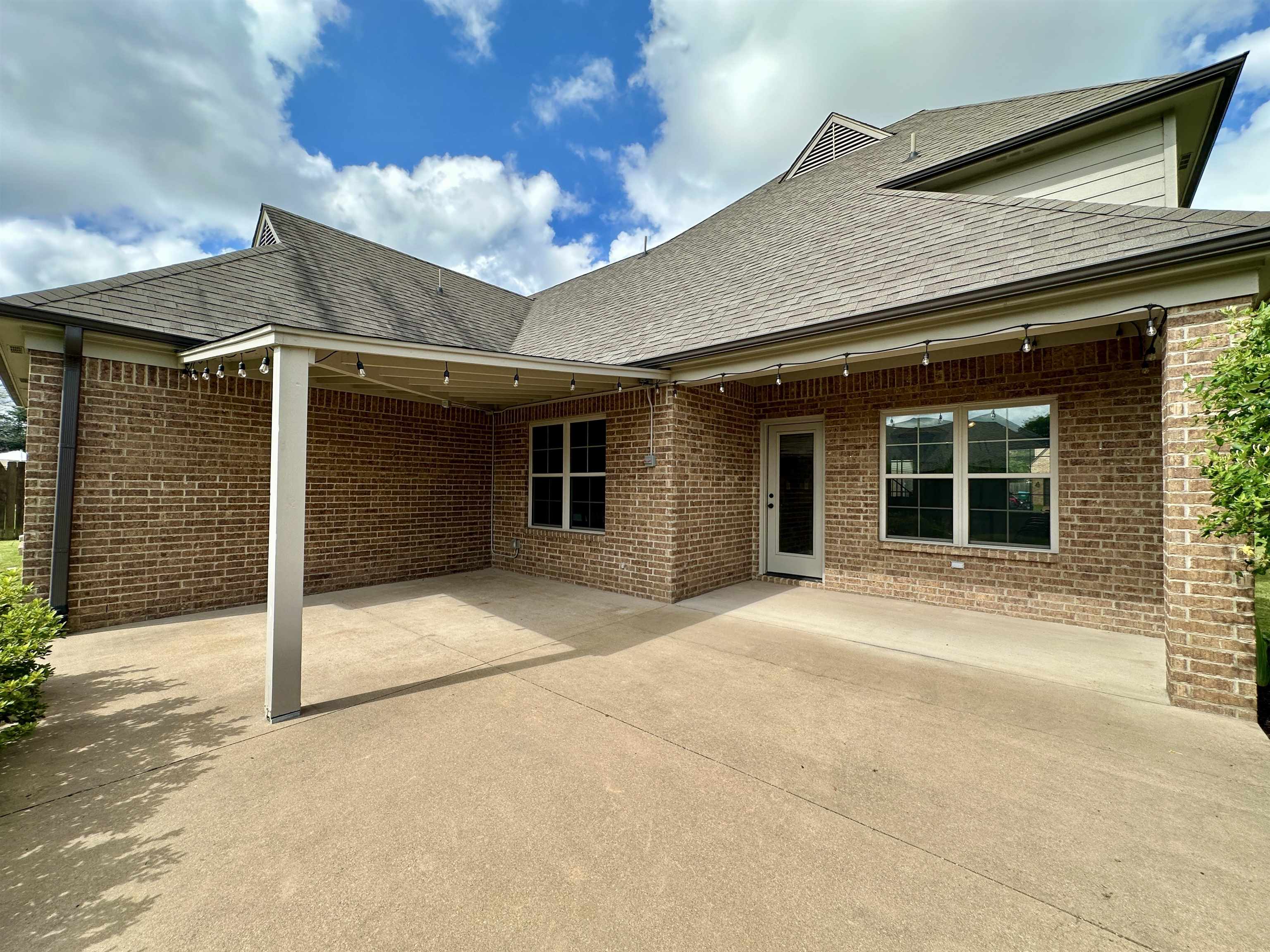 40 Green Hills Dr Property Photo 4