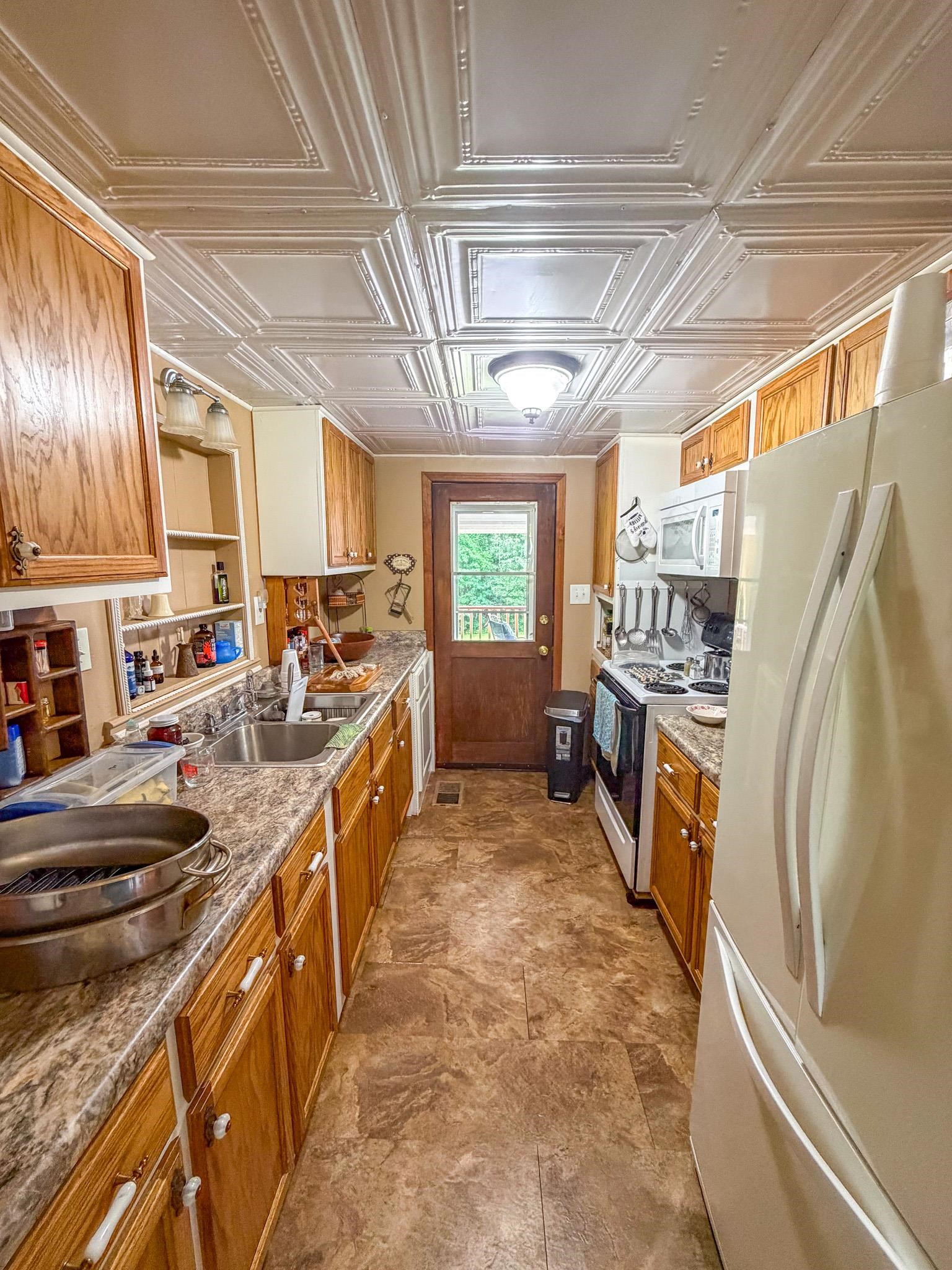 1679 Fulton Rd Property Photo 7