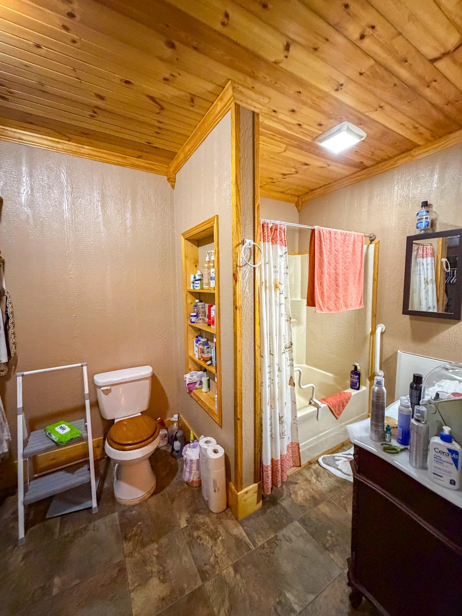 1679 Fulton Rd Property Photo 11