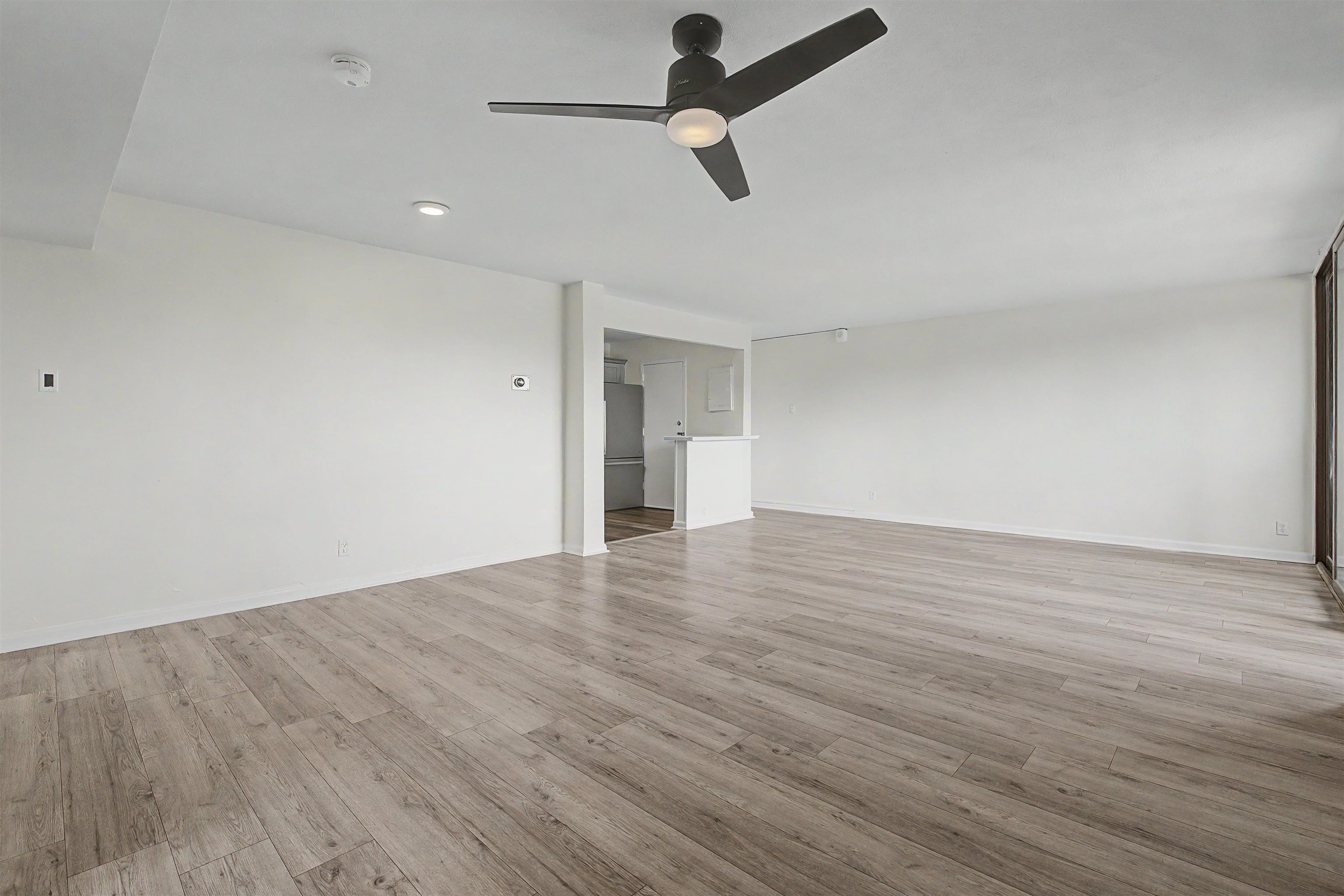 2277 Union Ave 412 Property Photo 10