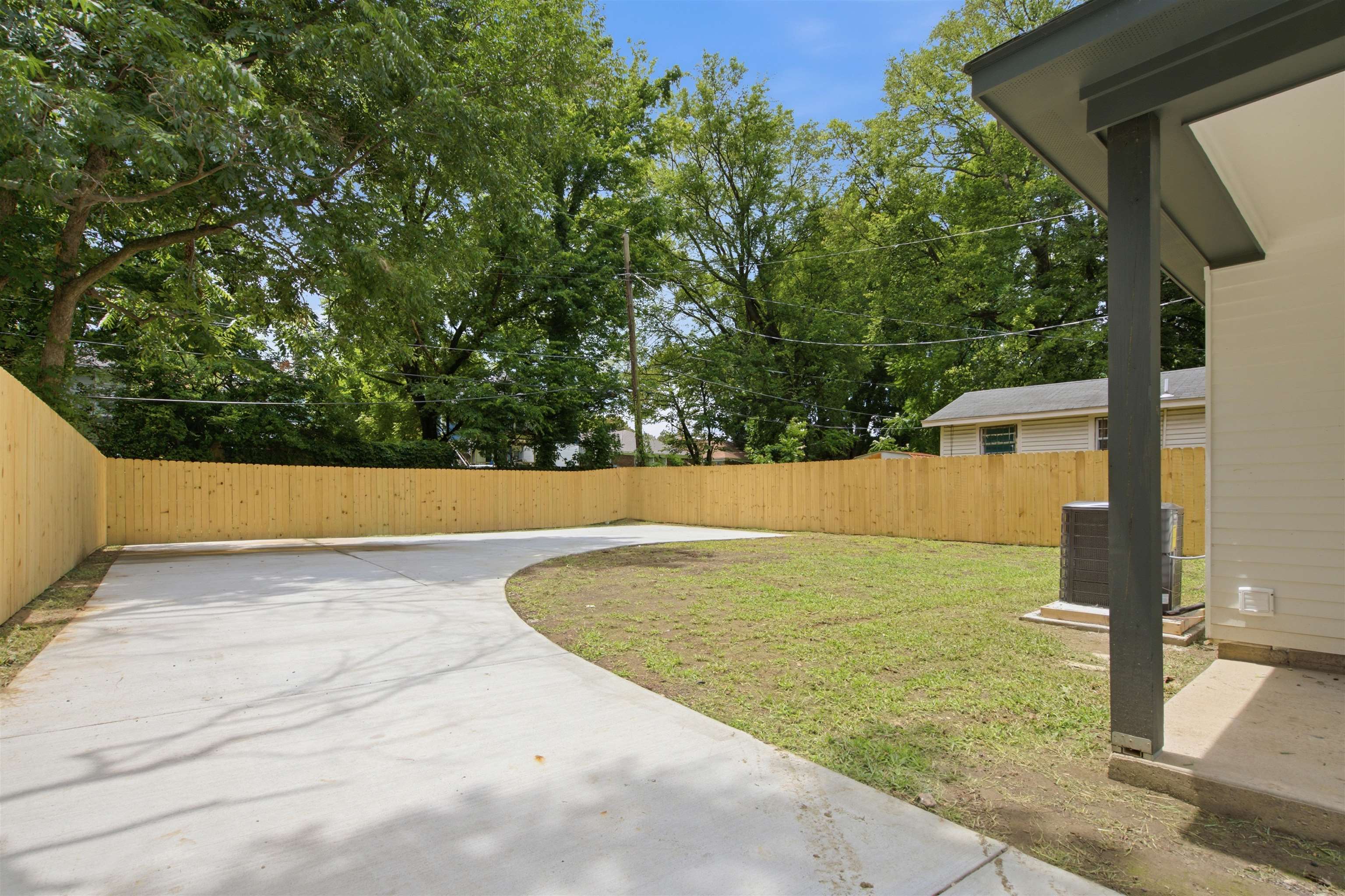 1211 Snowden Ave Property Photo 34