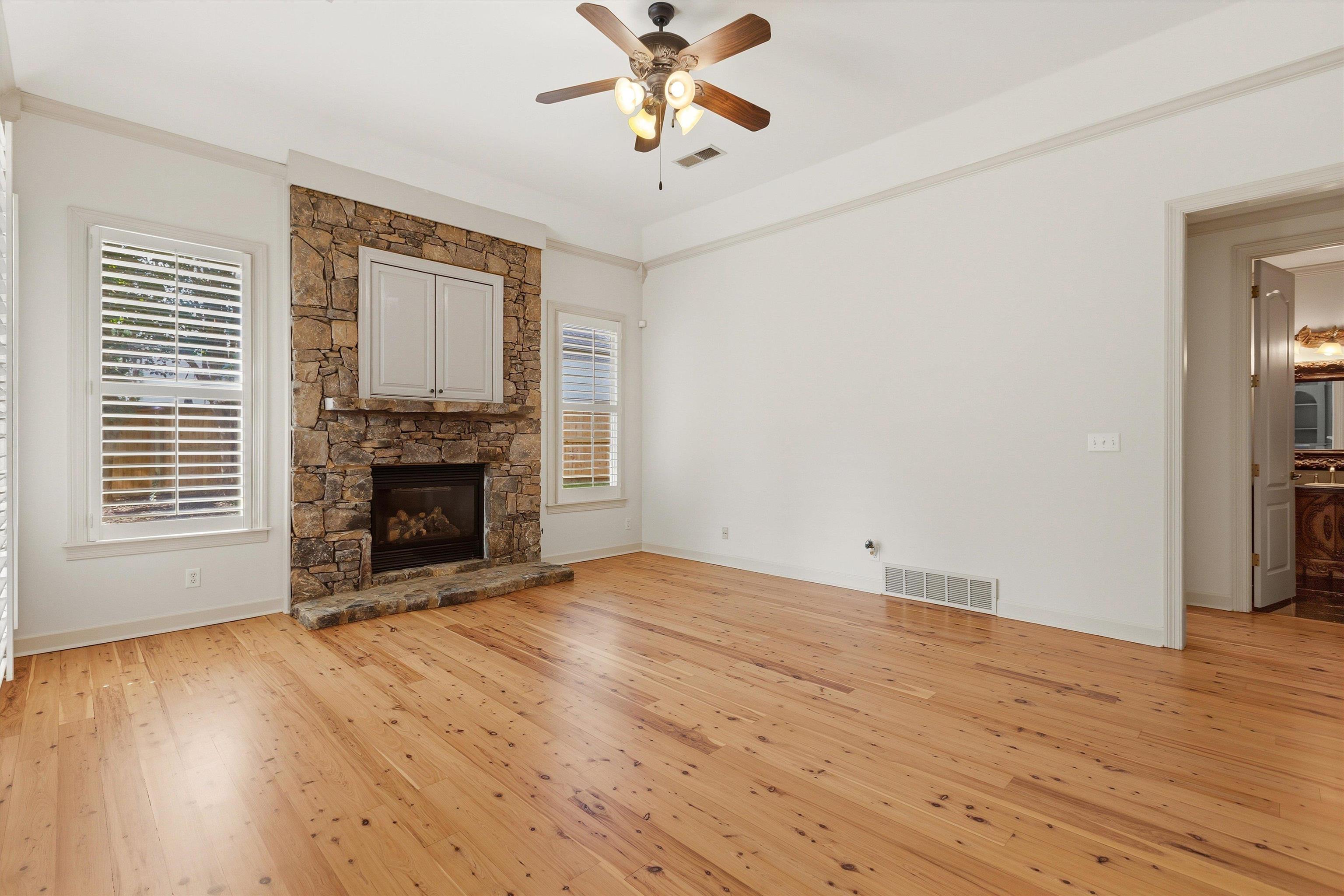 10211 Statfield Dr Property Photo 19