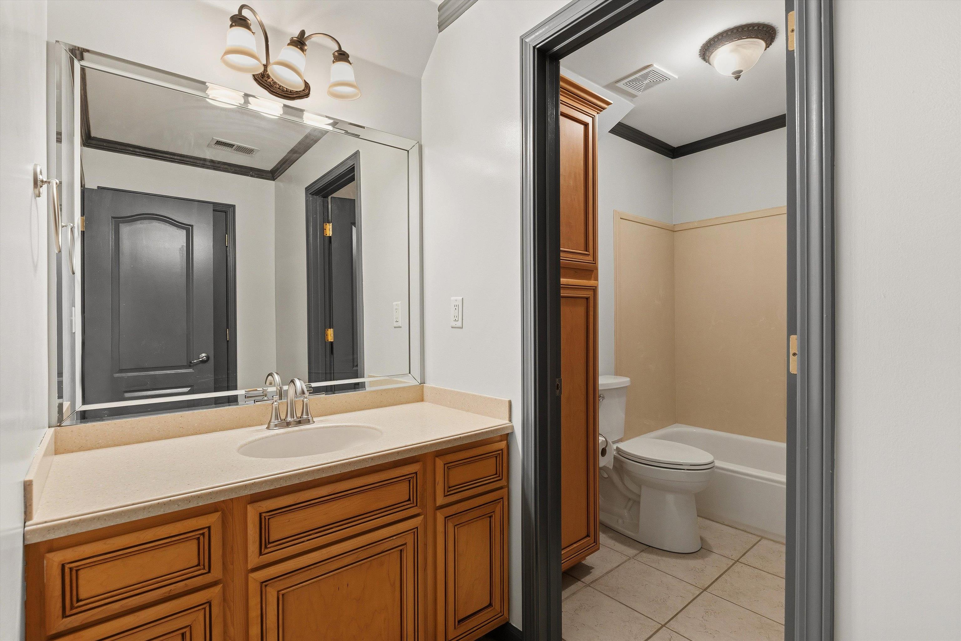10211 Statfield Dr Property Photo 31