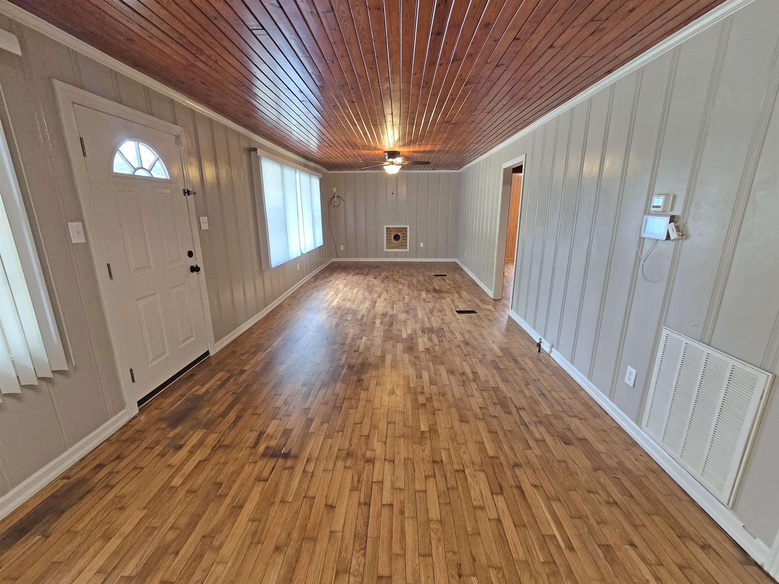 745 Stag Ln Property Photo 6