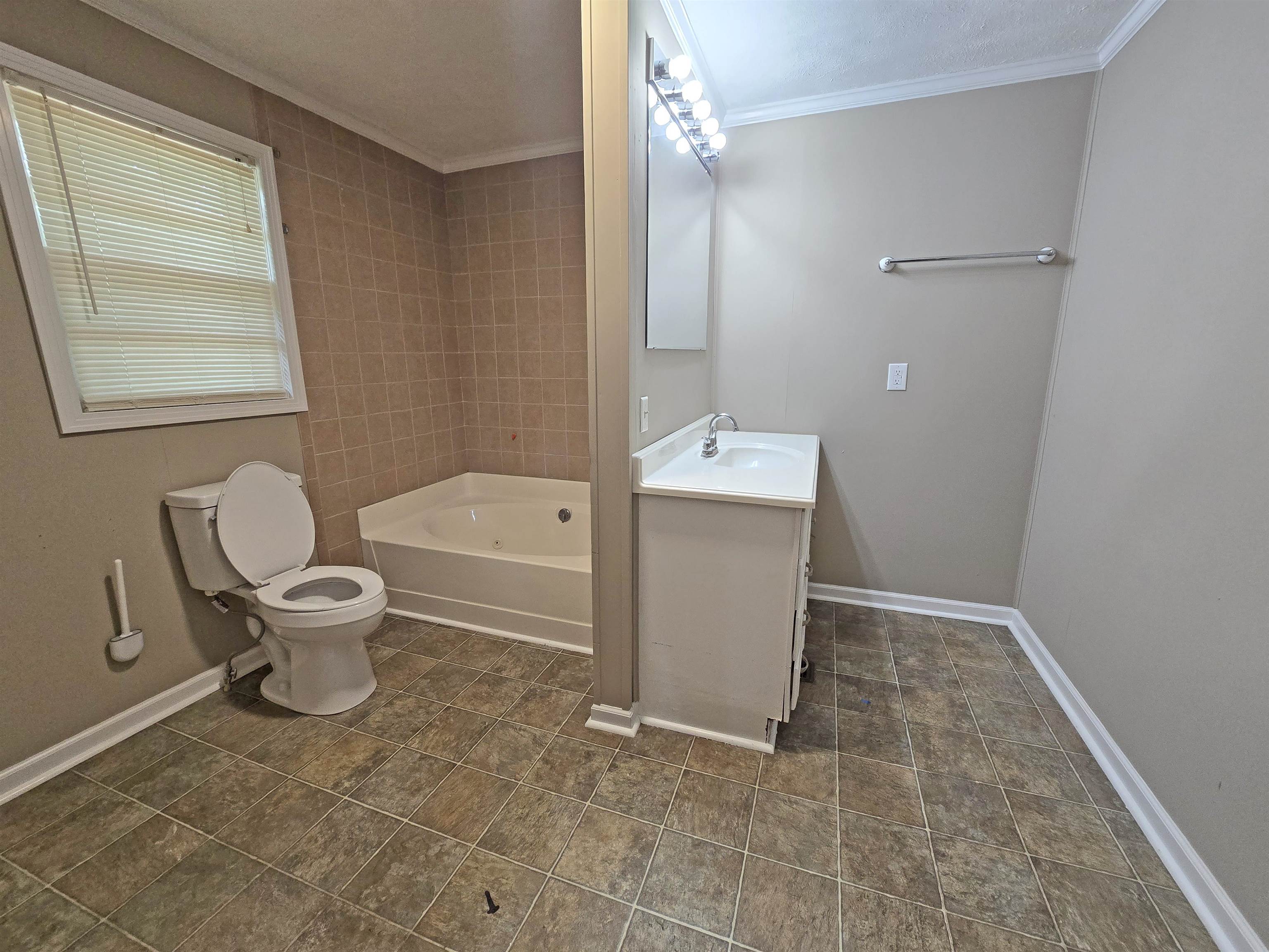 745 Stag Ln Property Photo 11