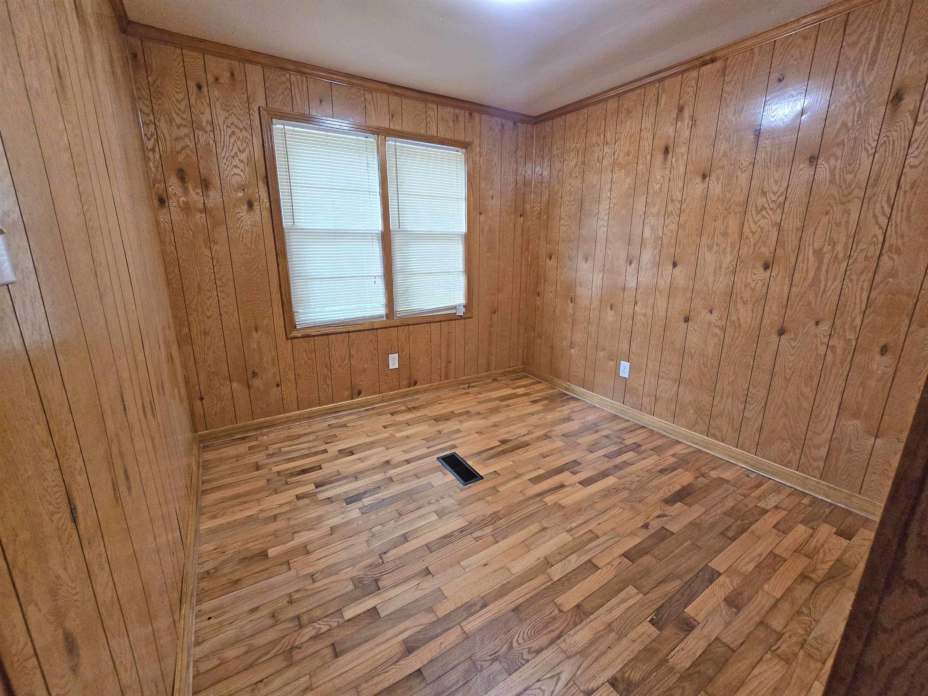 745 Stag Ln Property Photo 12