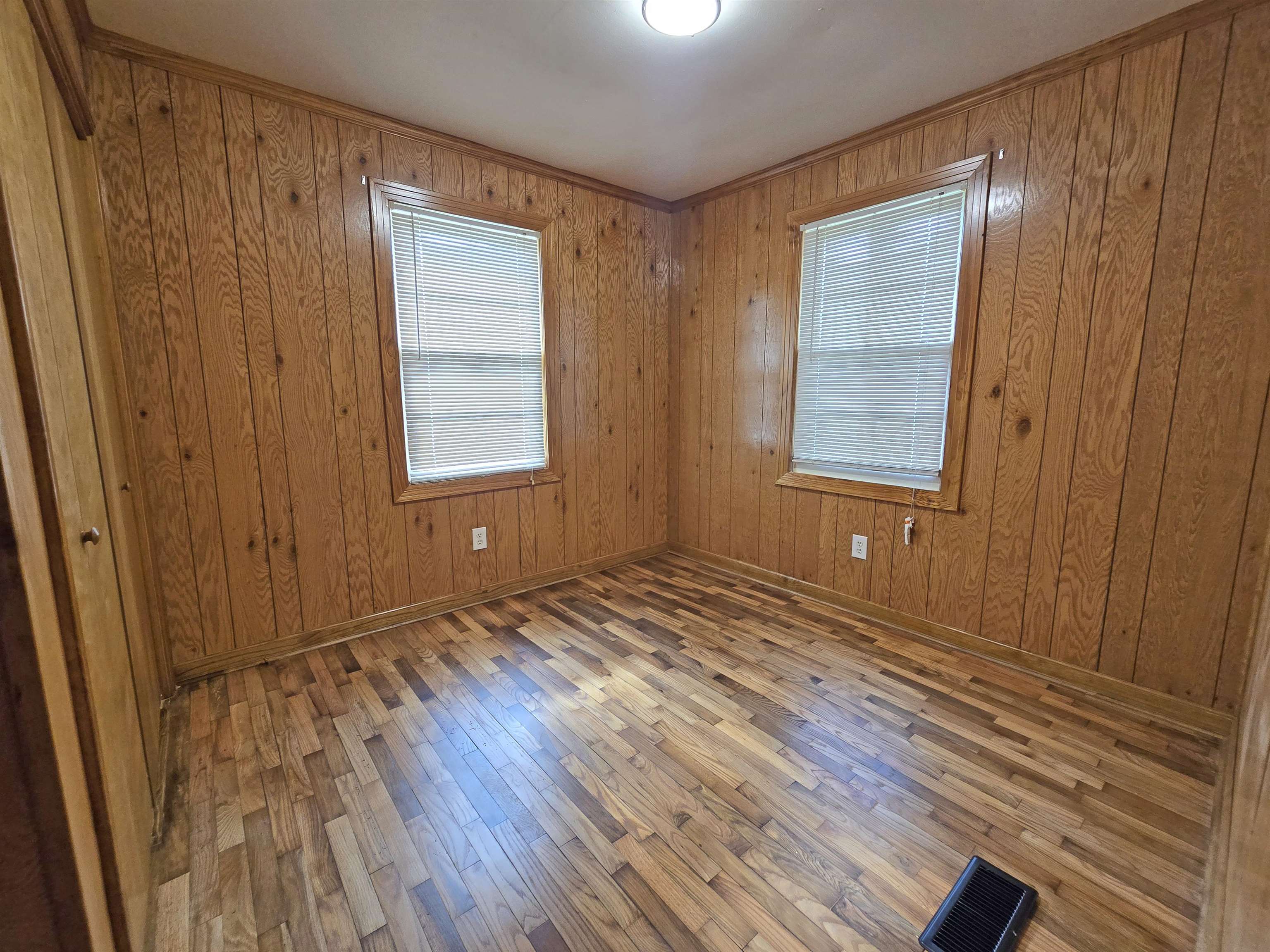 745 Stag Ln Property Photo 13