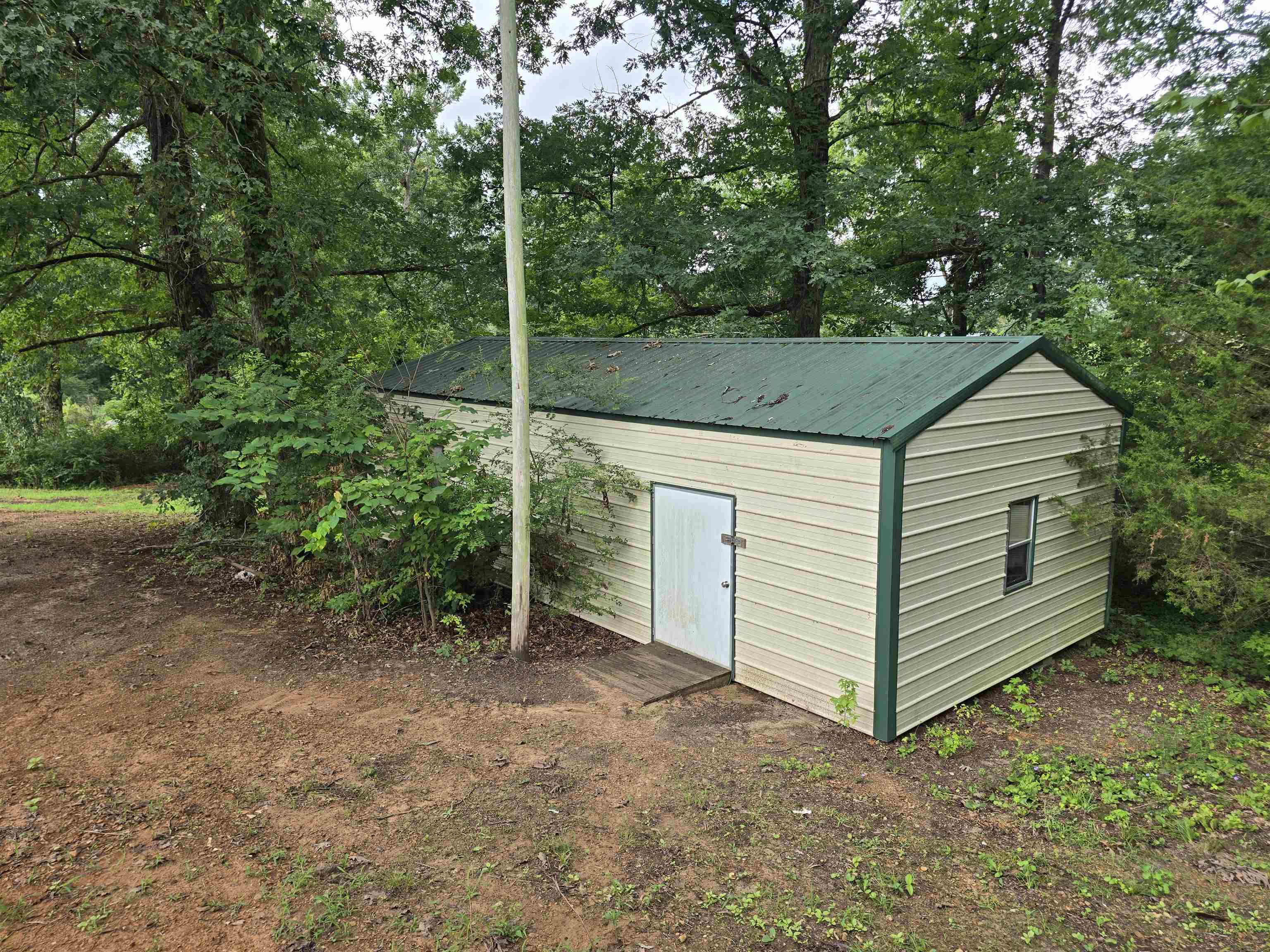745 Stag Ln Property Photo 26