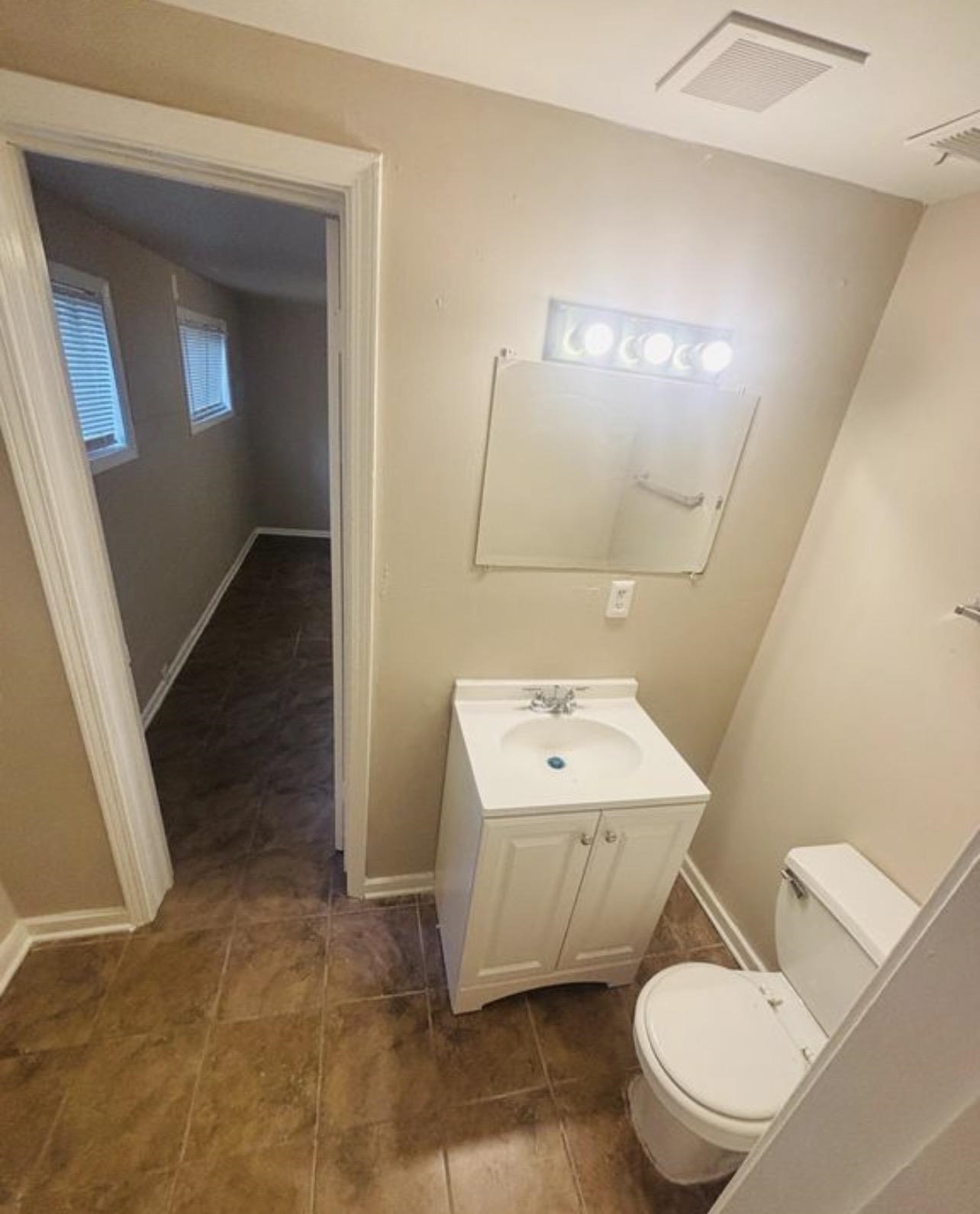 2687 Overton Crossing Rd Property Photo 4