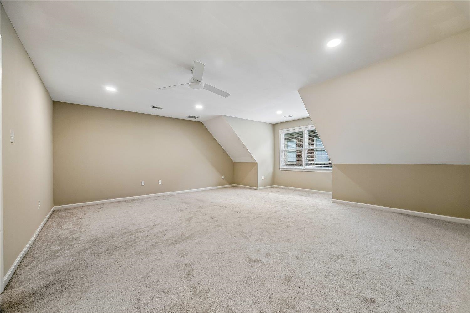 4514 Coltwood Dr Property Photo 28