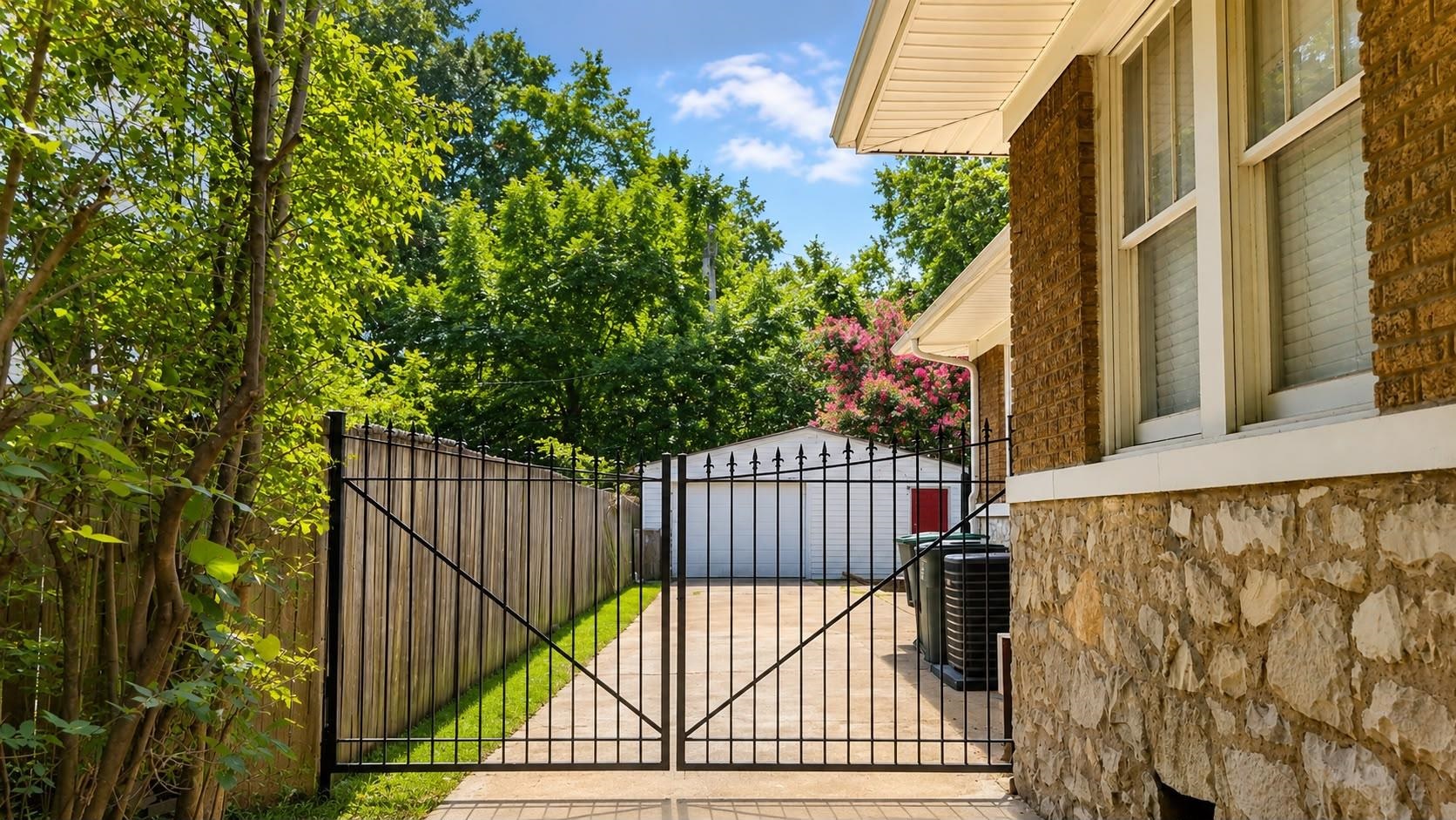 1809 Tutwiler Ave Property Photo 3