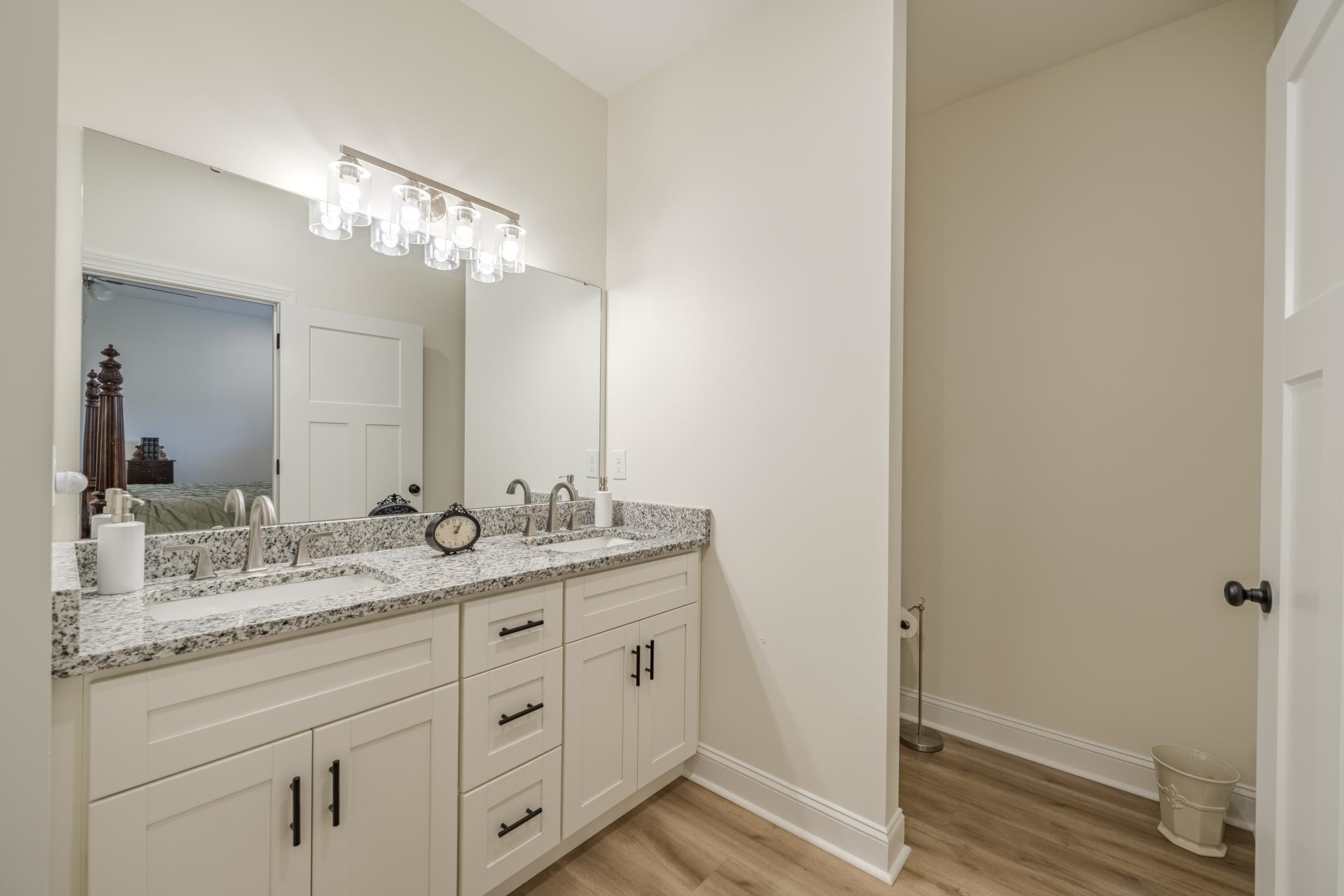 190 Chariot Ln Property Photo 17
