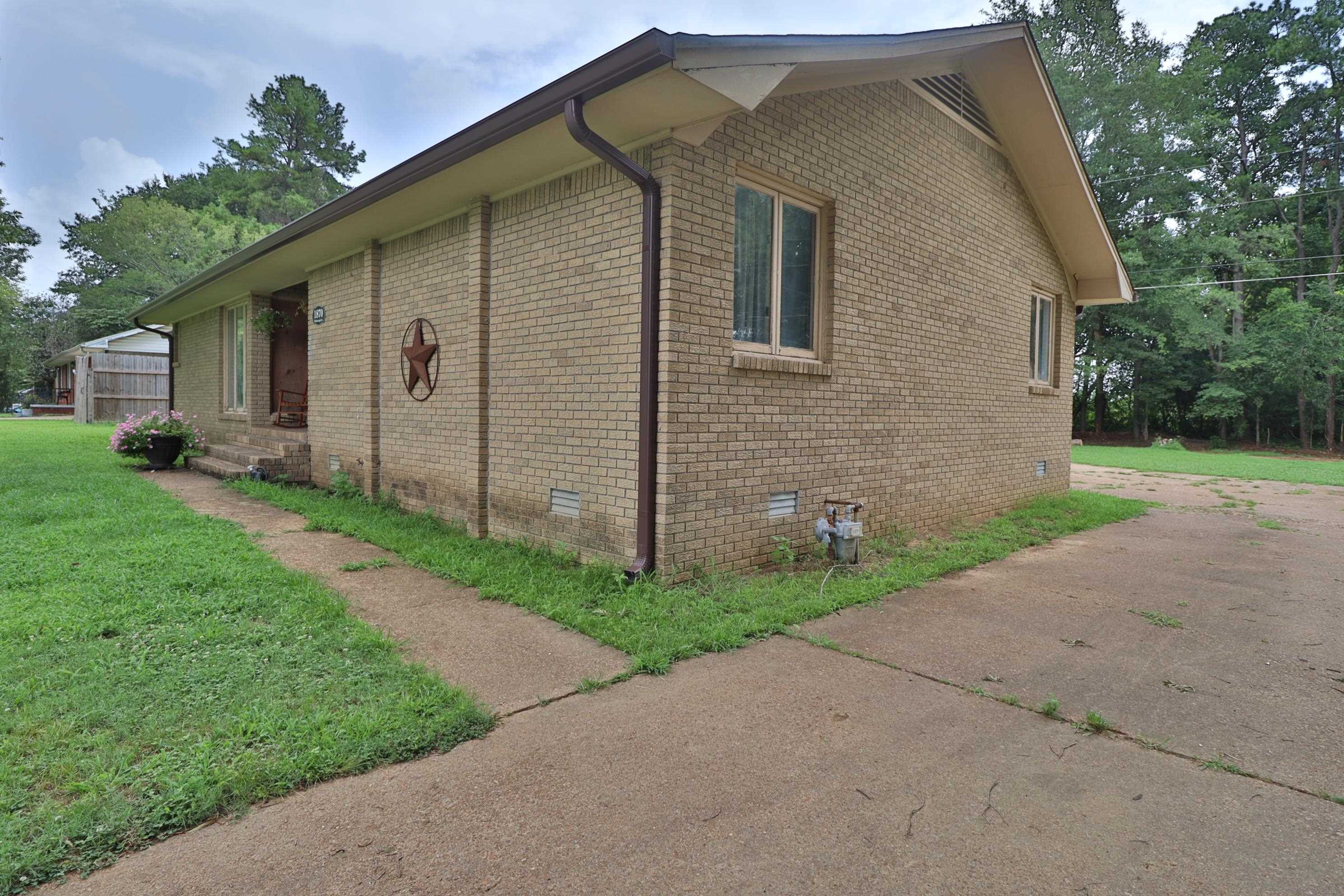 1870 Kimbrough Dr Property Photo 31