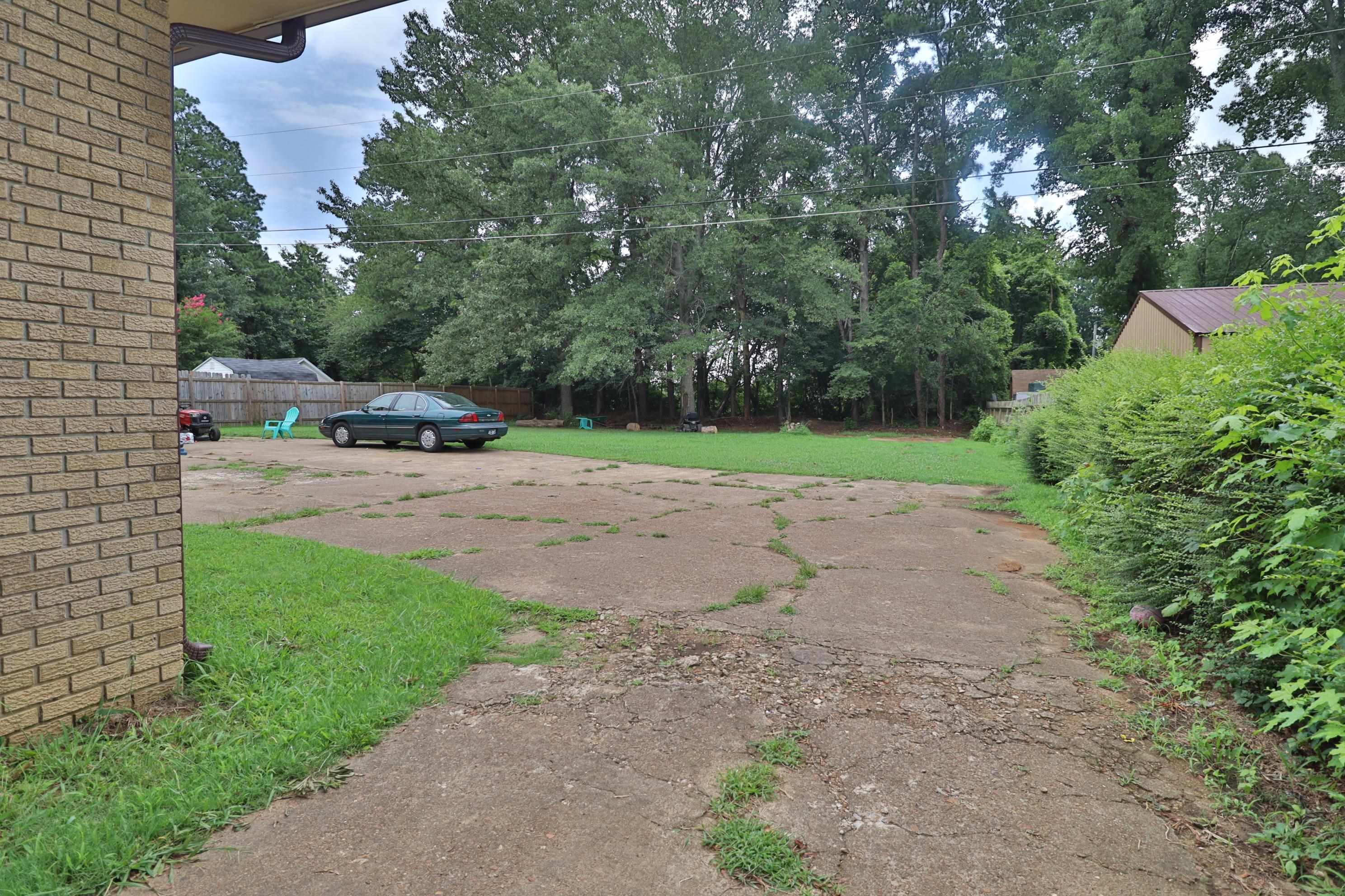 1870 Kimbrough Dr Property Photo 34