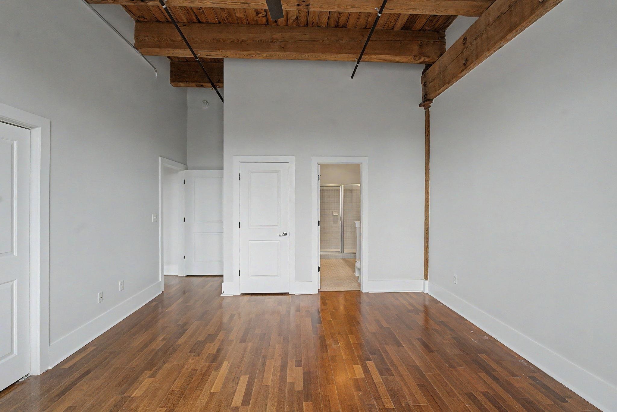420 S Front St 301 Property Photo 15