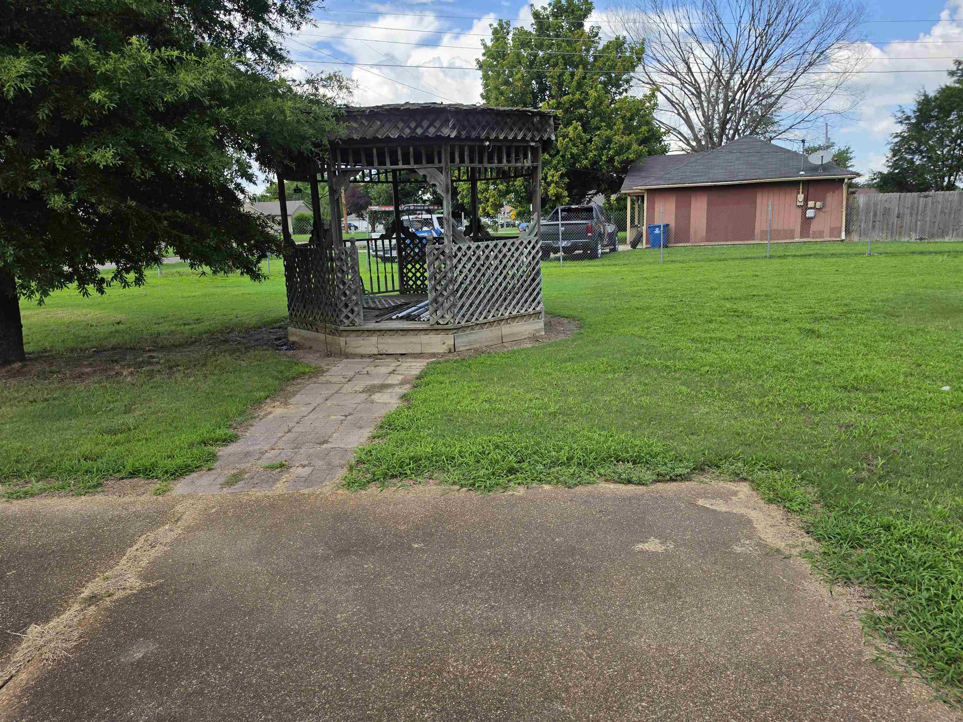 354 Sunset Ave Property Photo 22